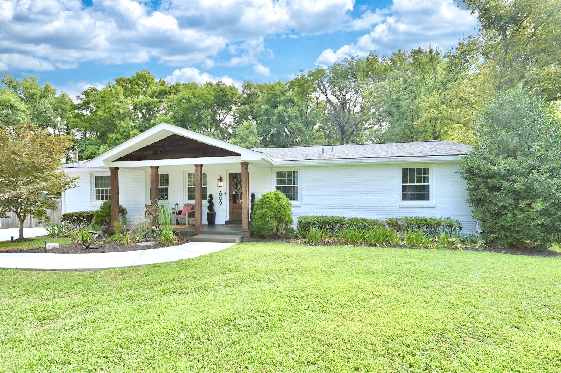 692 Brewer Dr