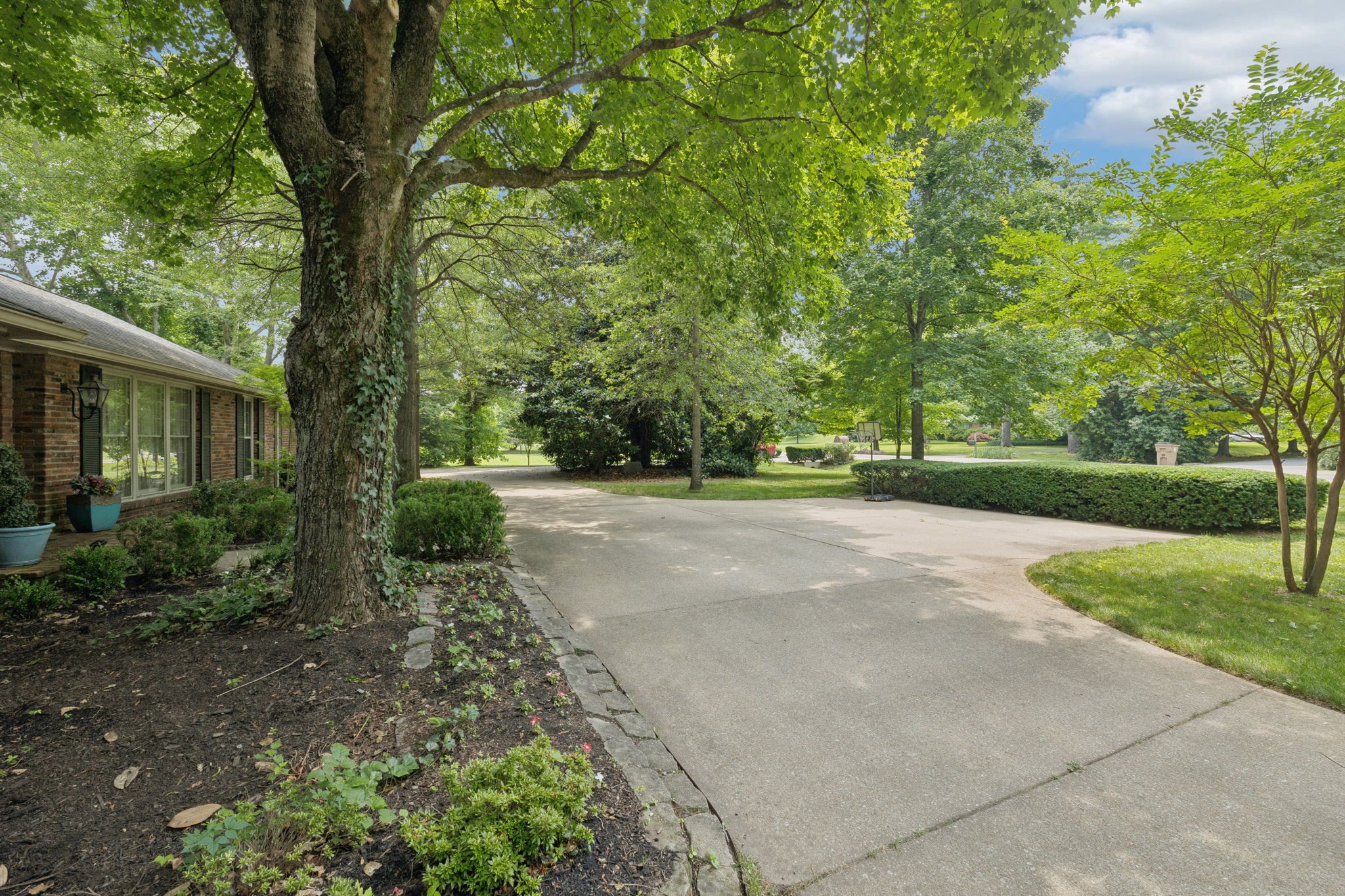5919 Post Rd
