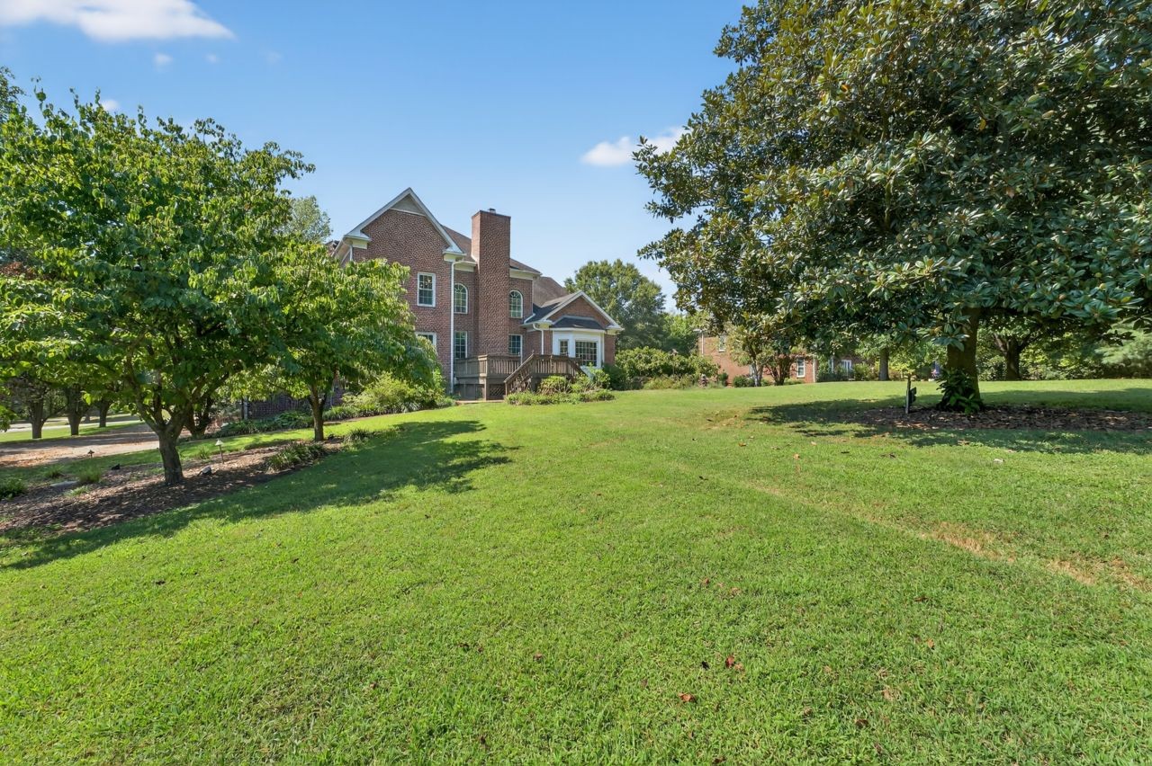 2236 Avery Valley Dr