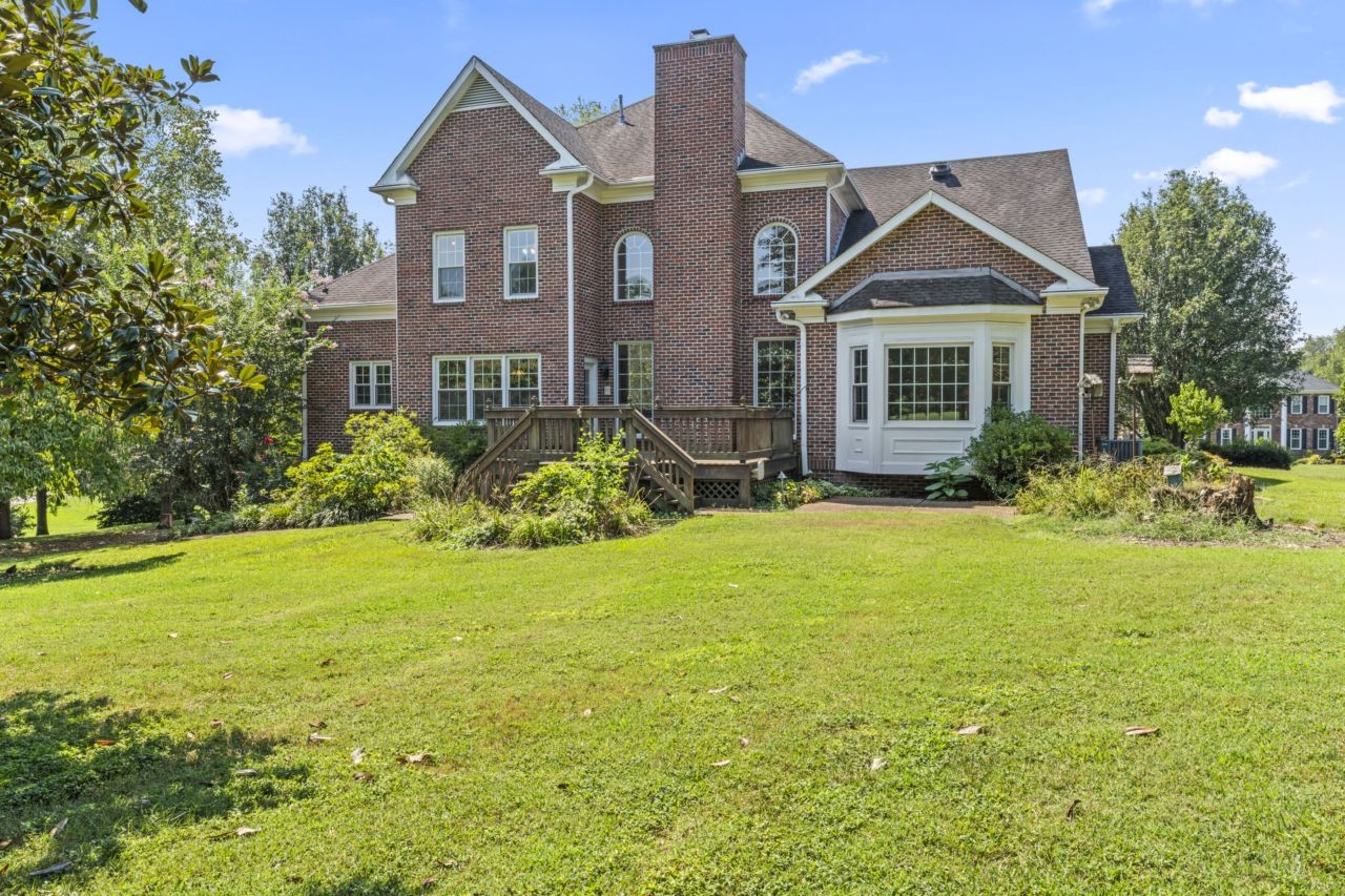 2236 Avery Valley Dr