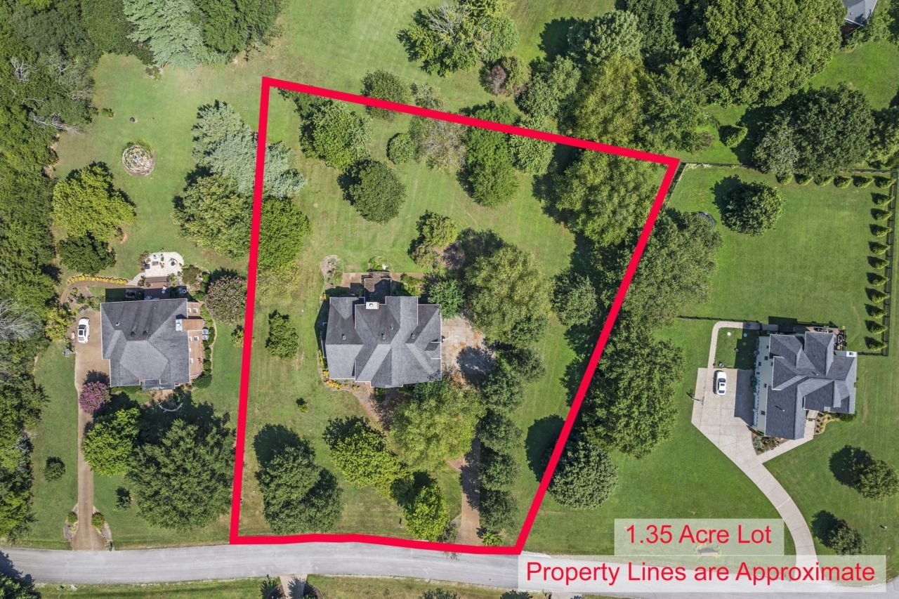 2236 Avery Valley Dr