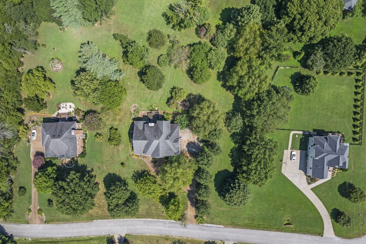 2236 Avery Valley Dr