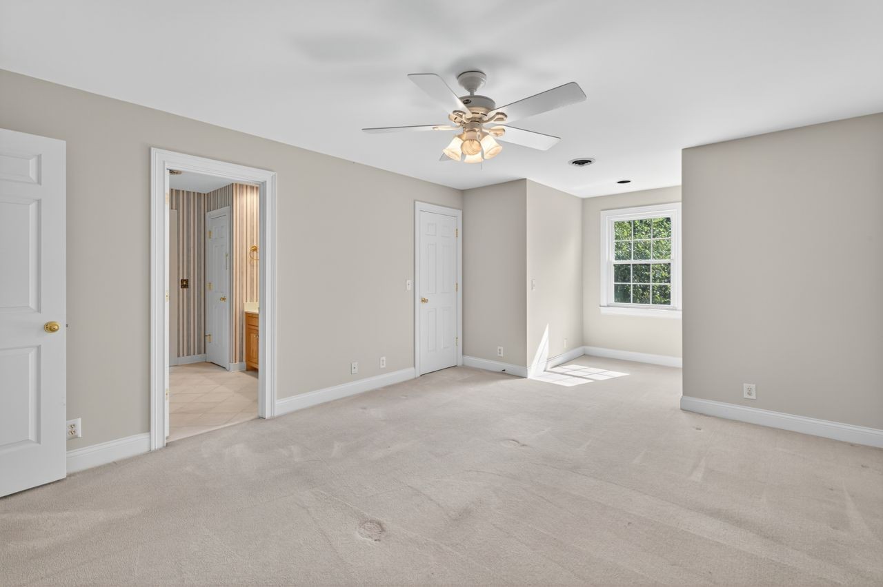 2236 Avery Valley Dr
