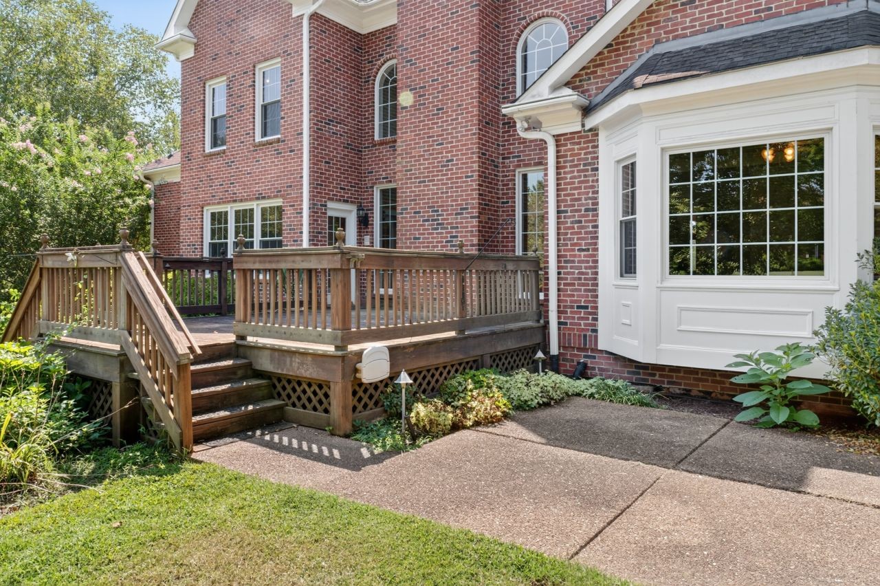2236 Avery Valley Dr