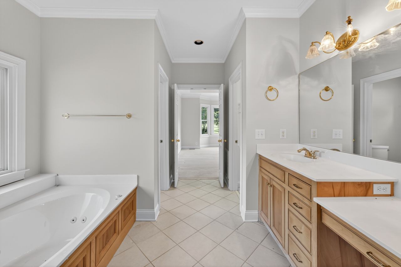 2236 Avery Valley Dr