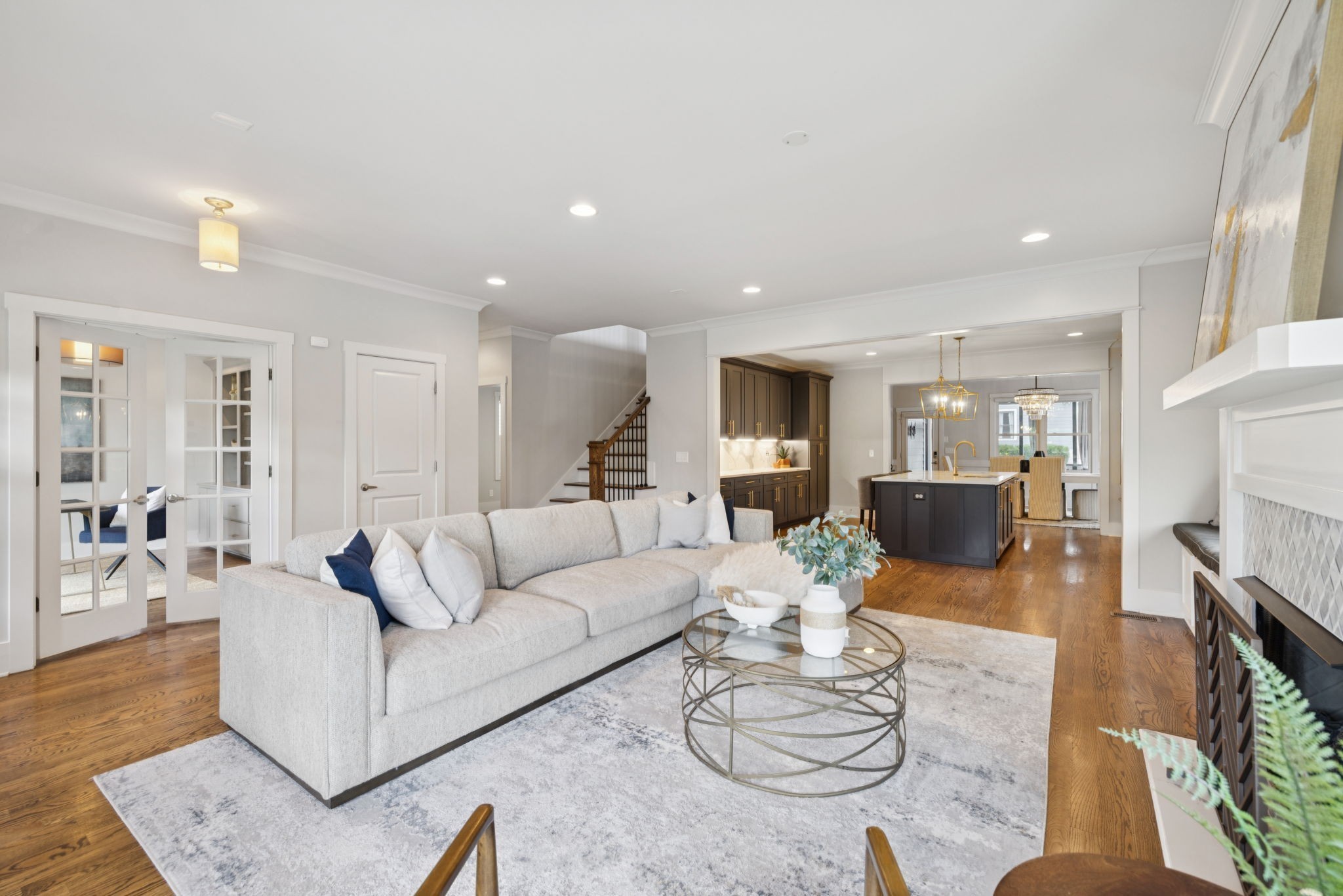 2310 Vaulx Ln