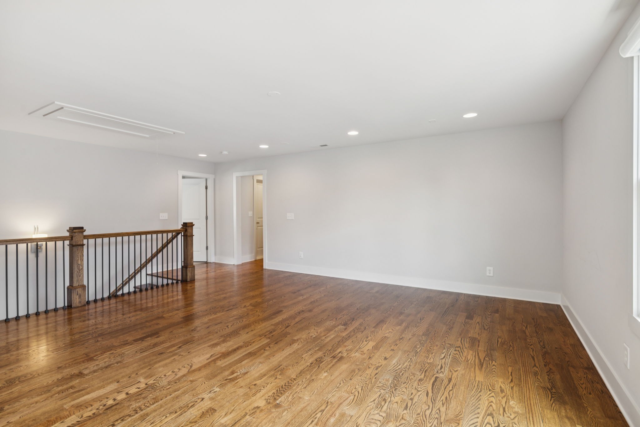 2310 Vaulx Ln