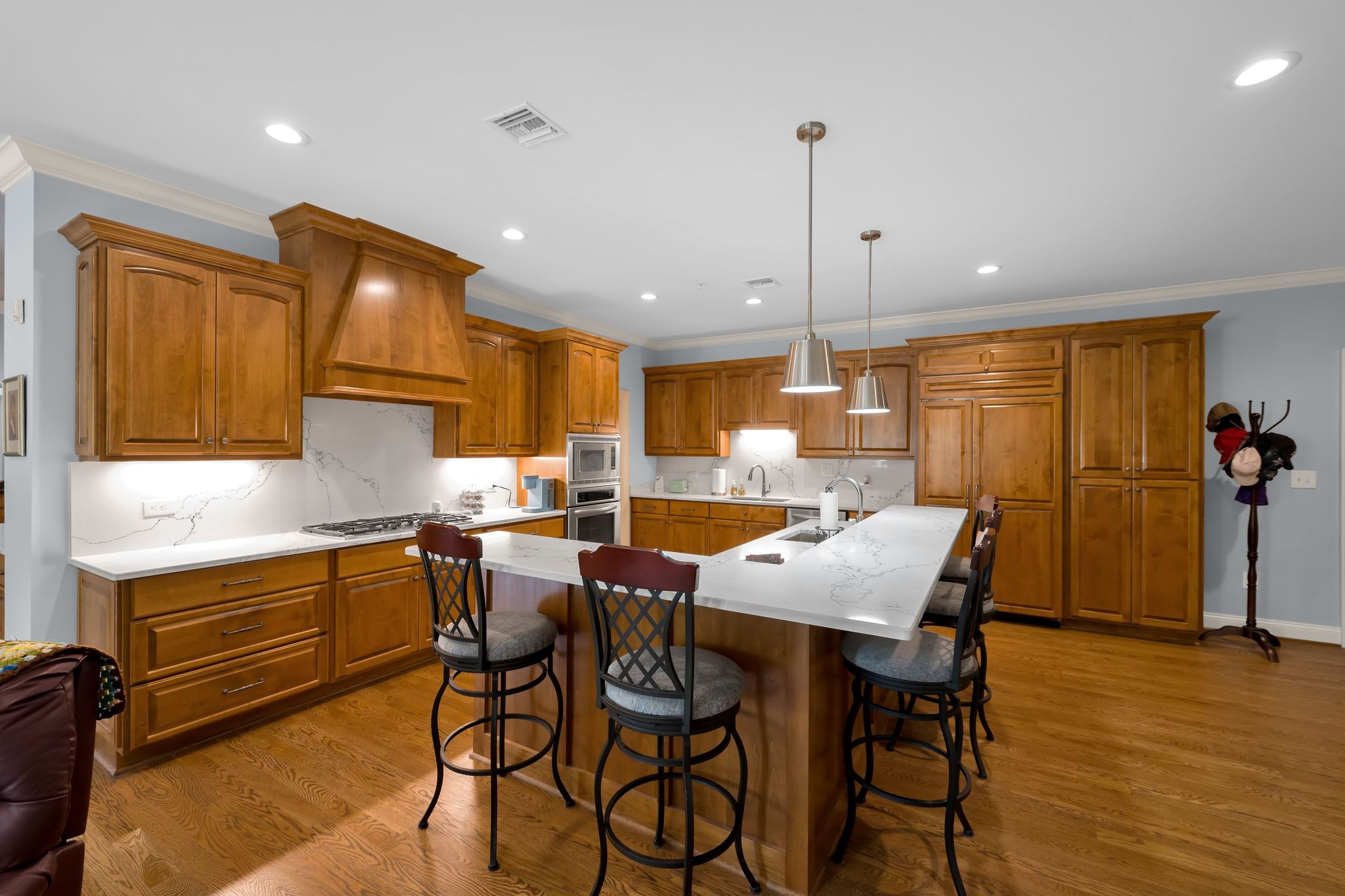 2411 Crestmoor Rd Unit: 3