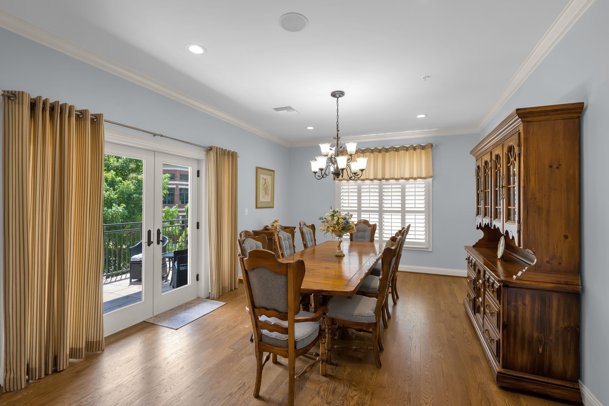 2411 Crestmoor Rd Unit: 3
