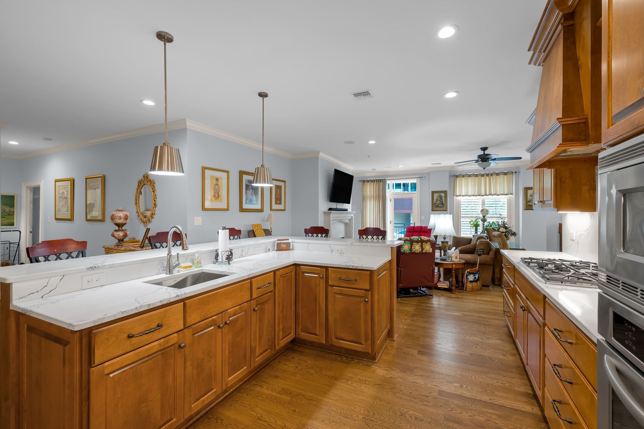 2411 Crestmoor Rd Unit: 3