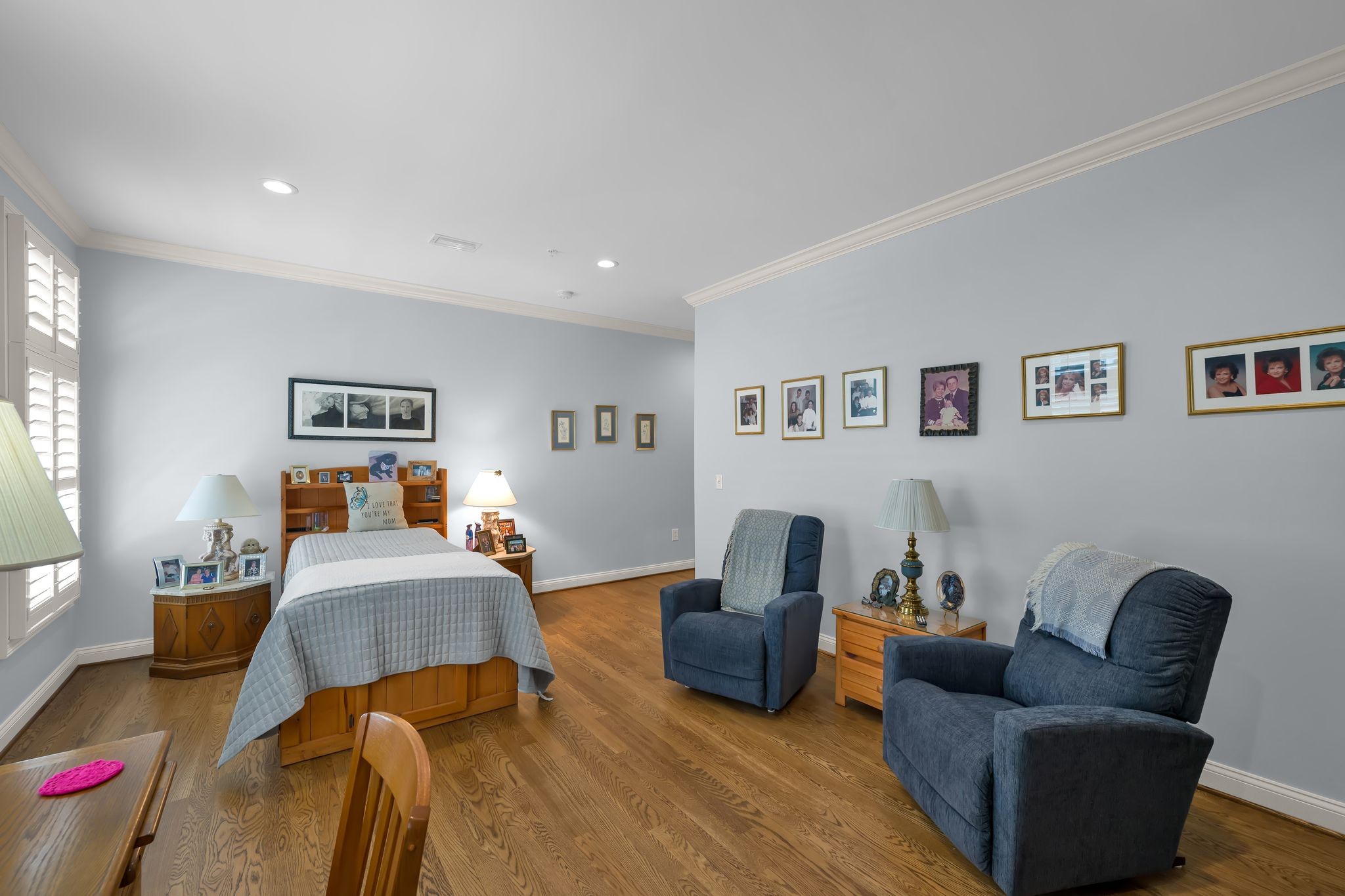 2411 Crestmoor Rd Unit: 3