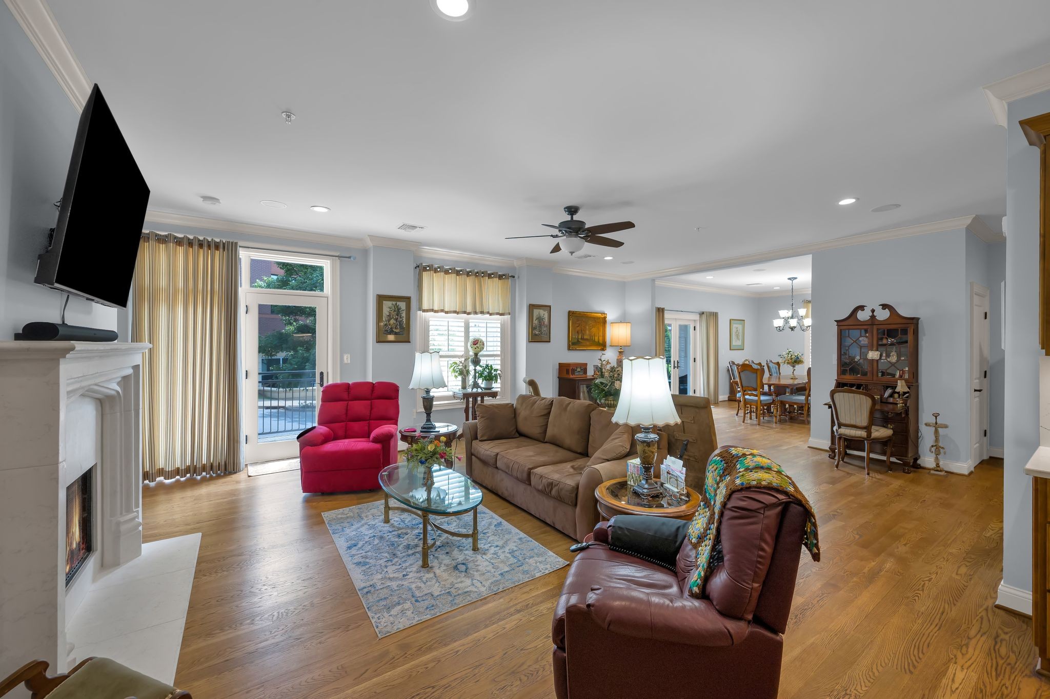 2411 Crestmoor Rd Unit: 3