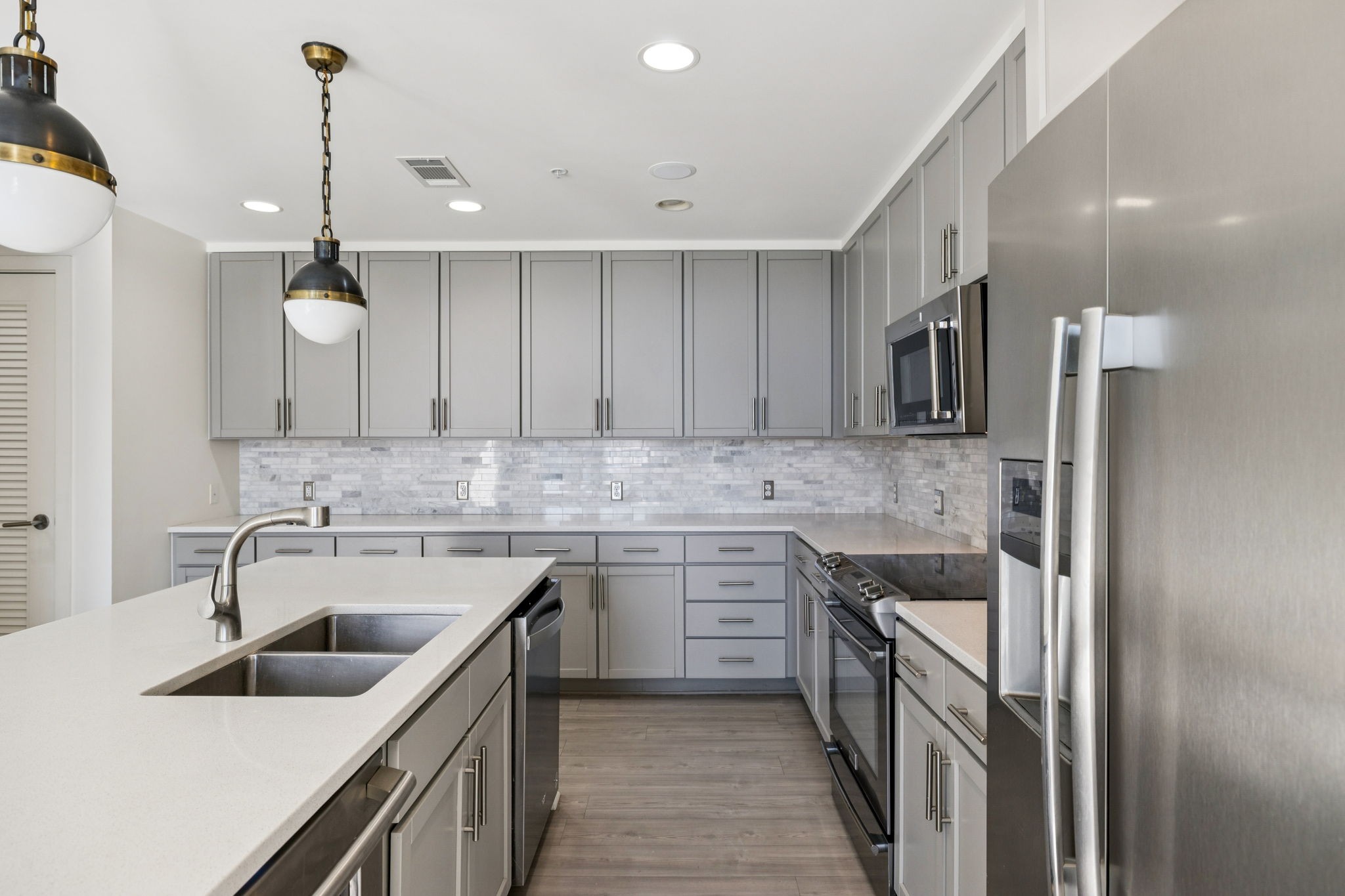 1212 Laurel St Unit: 302