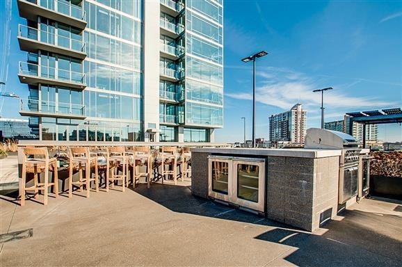 1212 Laurel St Unit: 302