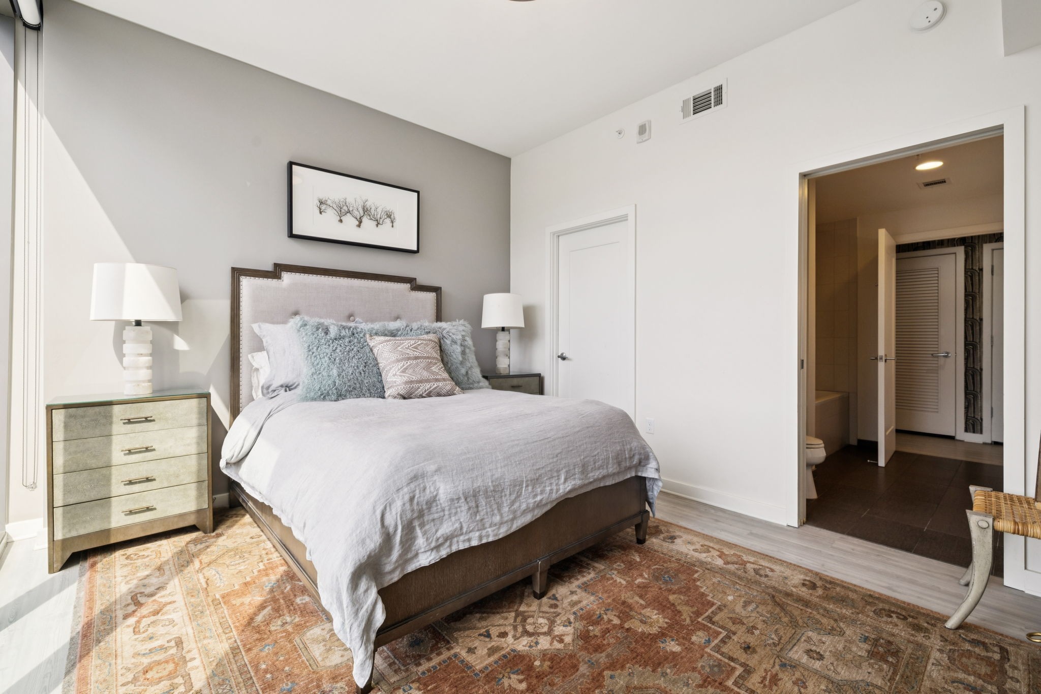 1212 Laurel St Unit: 302