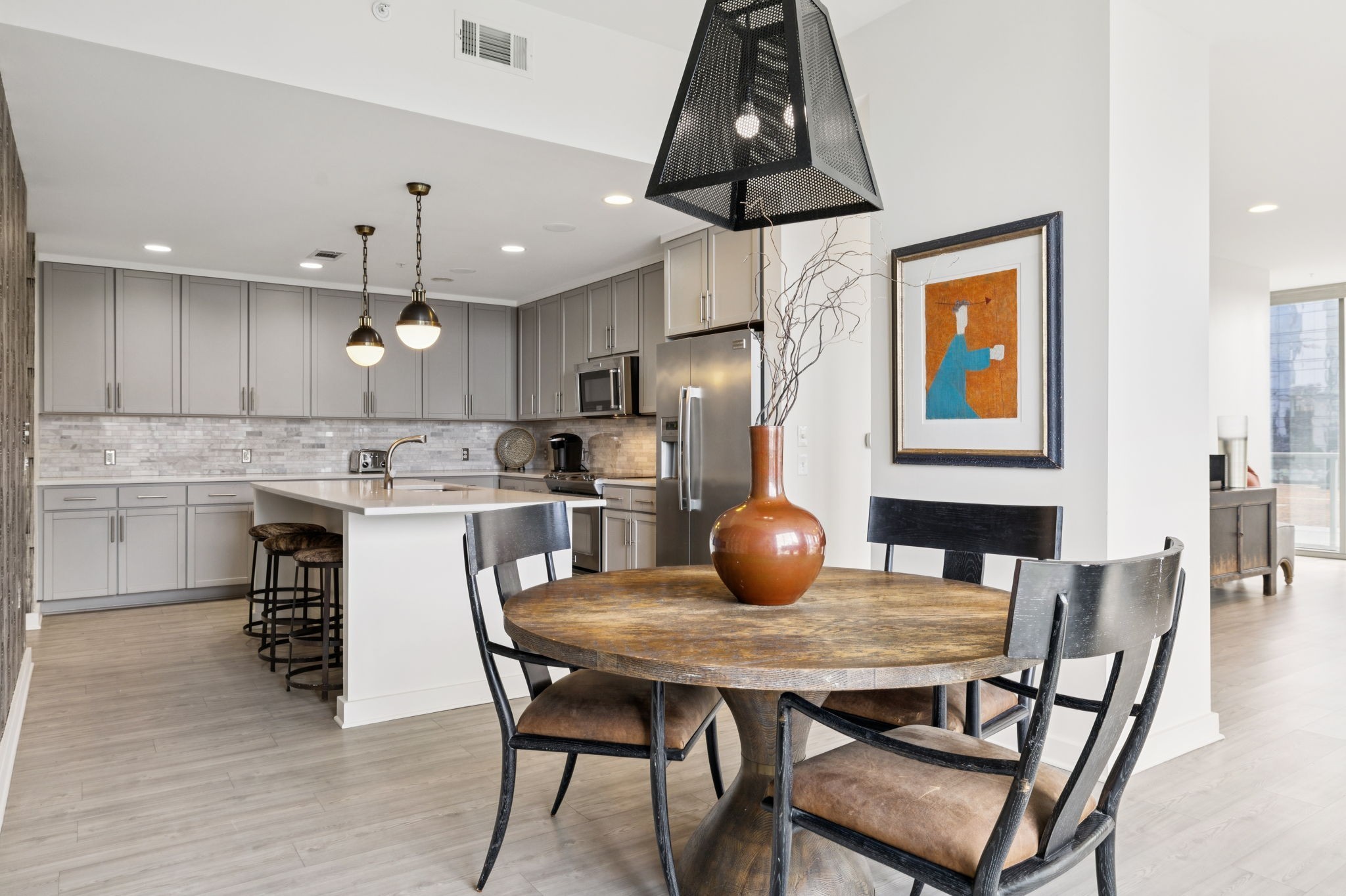 1212 Laurel St Unit: 302