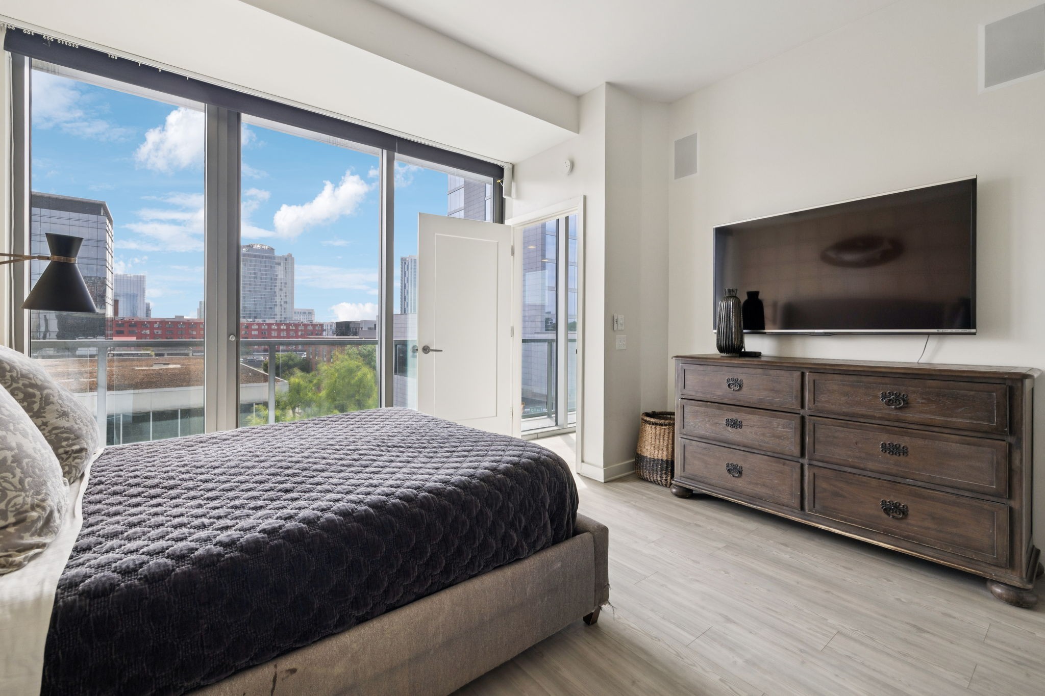 1212 Laurel St Unit: 302