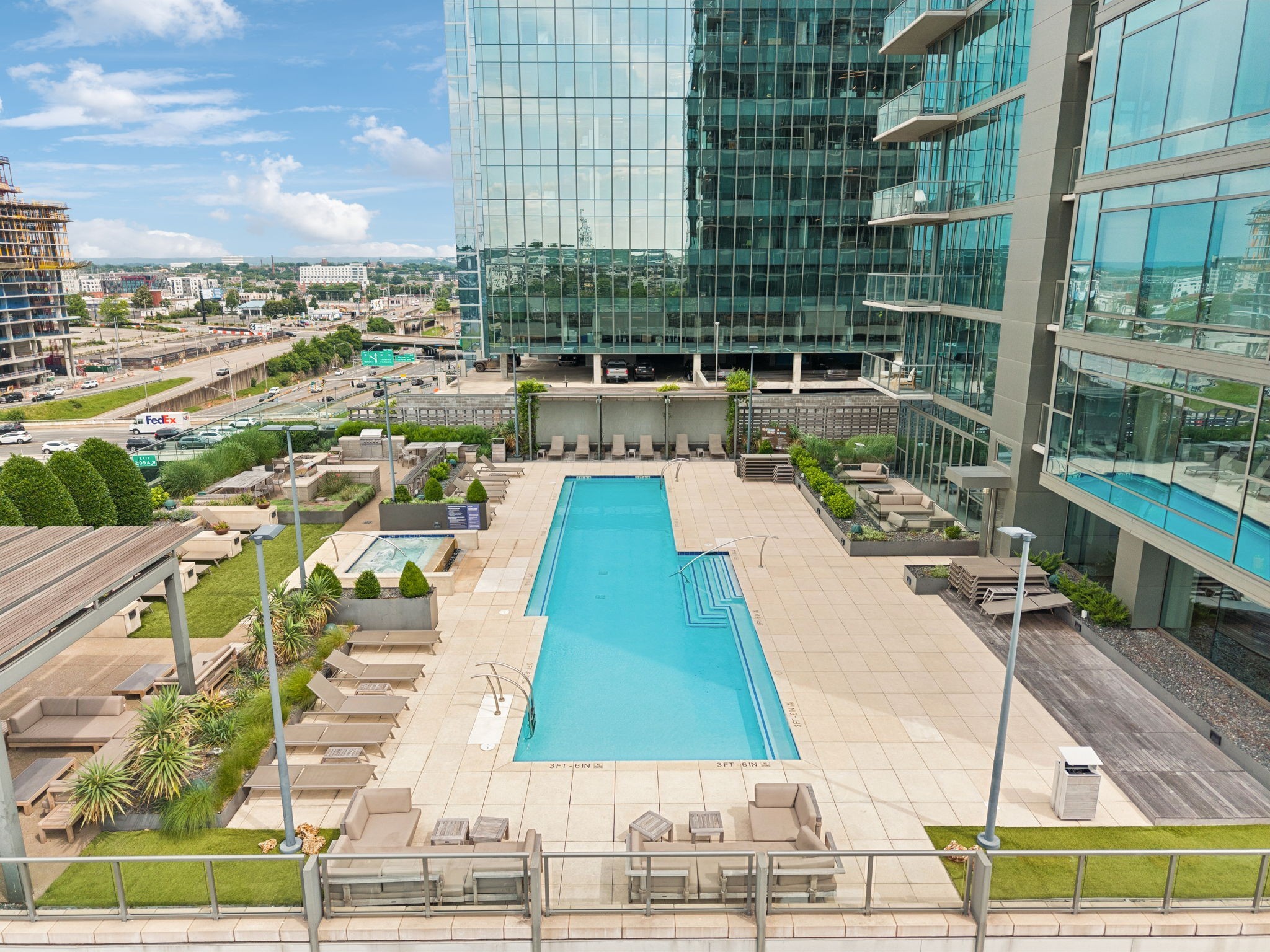 1212 Laurel St Unit: 302