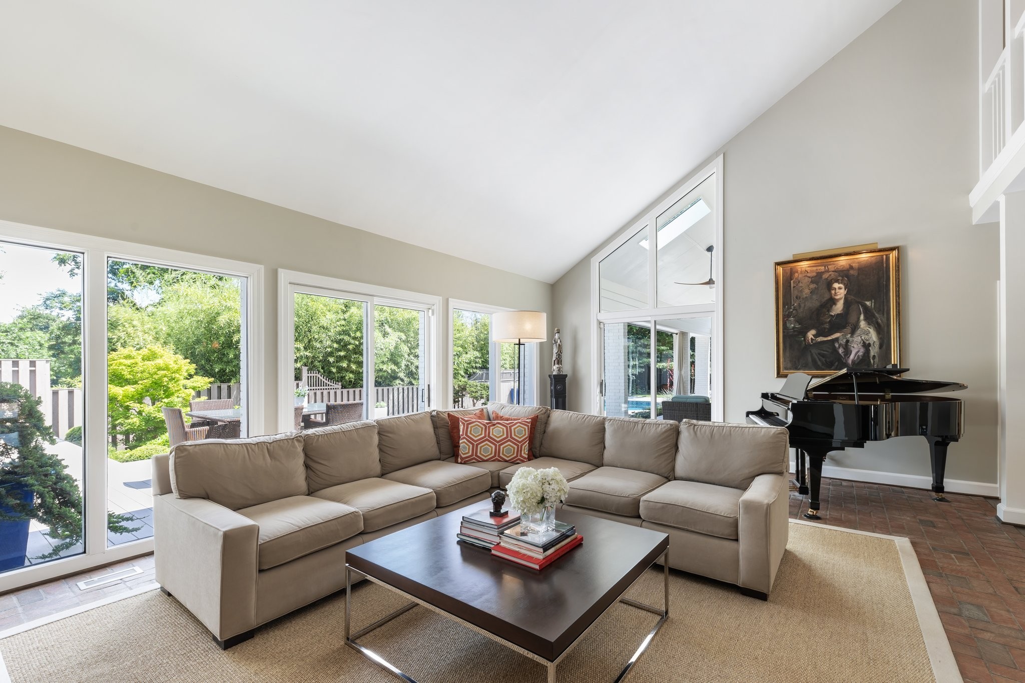 143 Prospect Hill