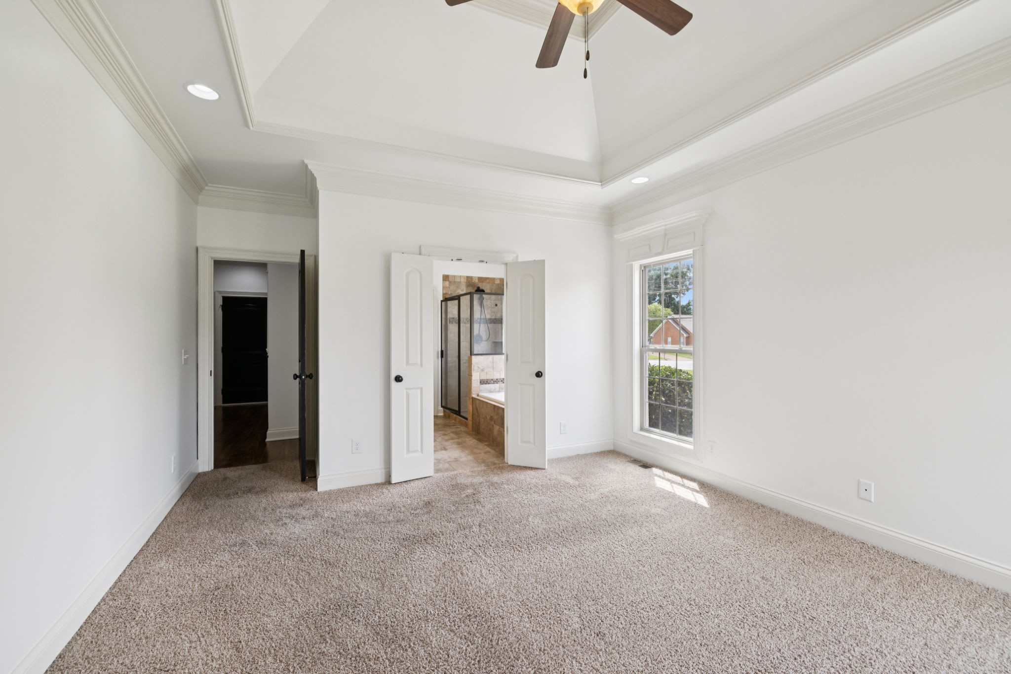 102 Stonefield Dr
