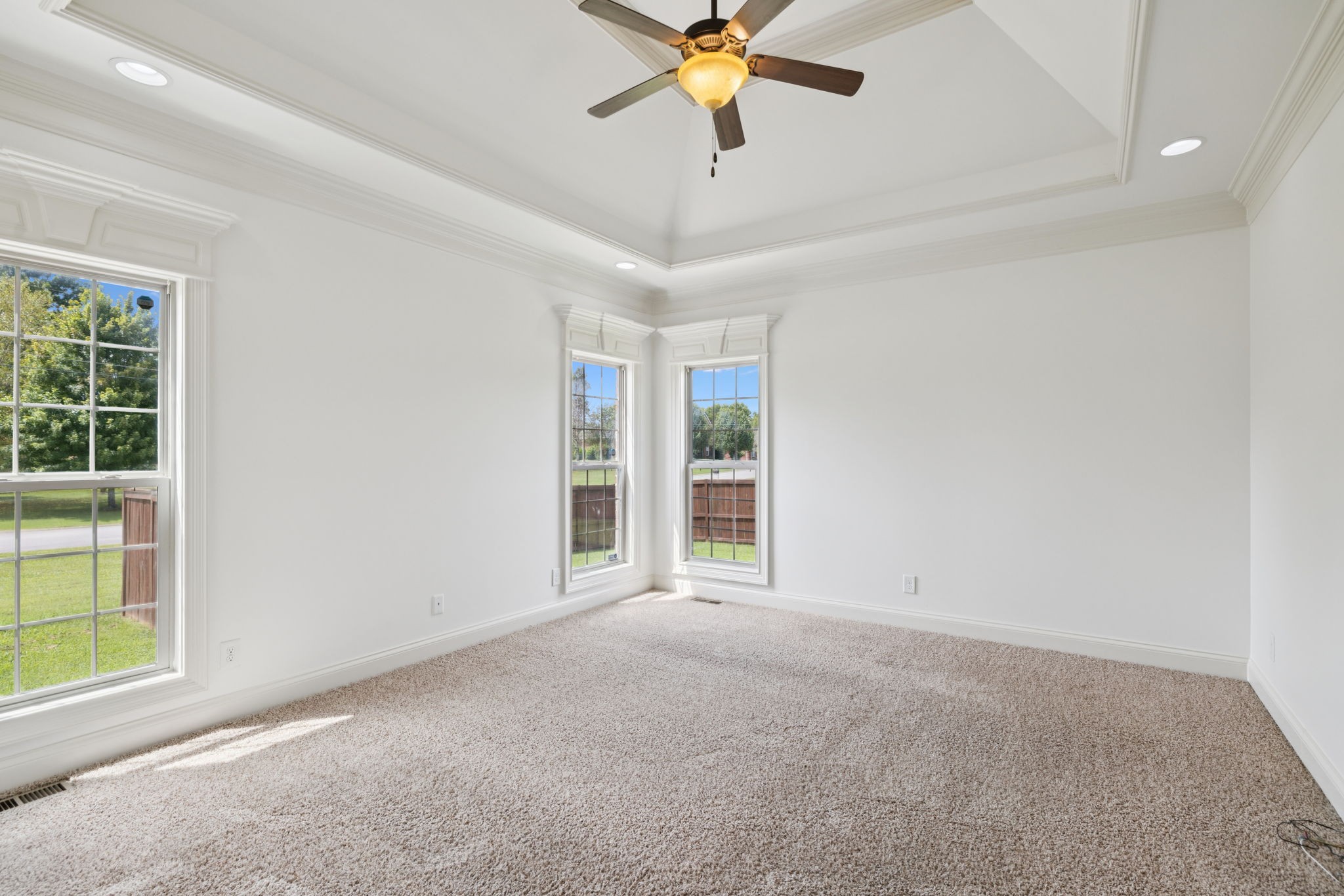 102 Stonefield Dr