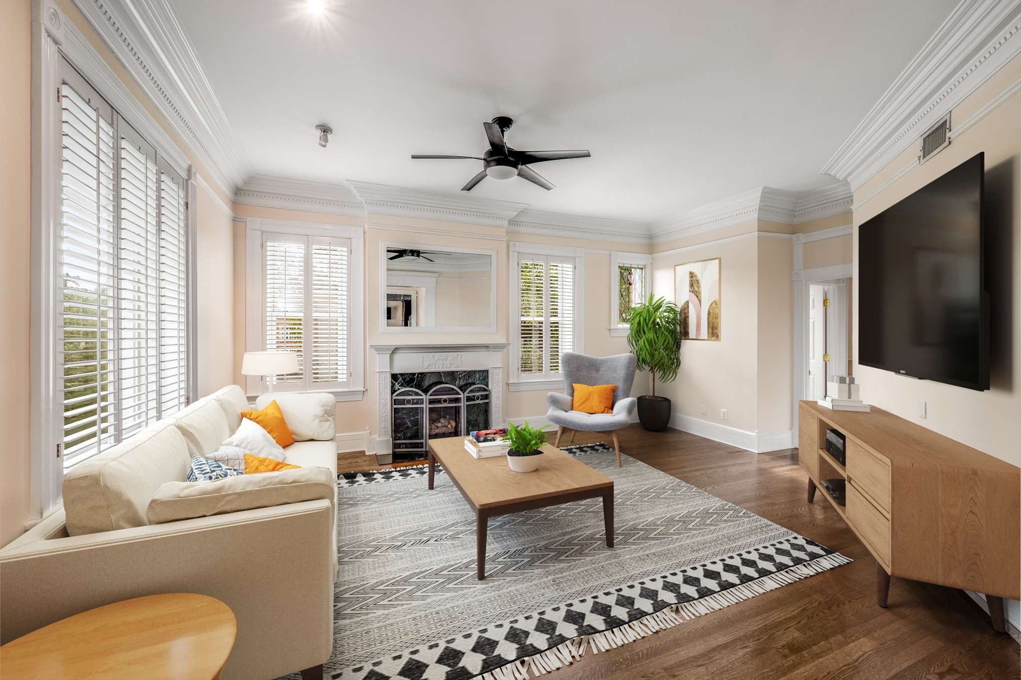 3626 W End Ave Unit: 201