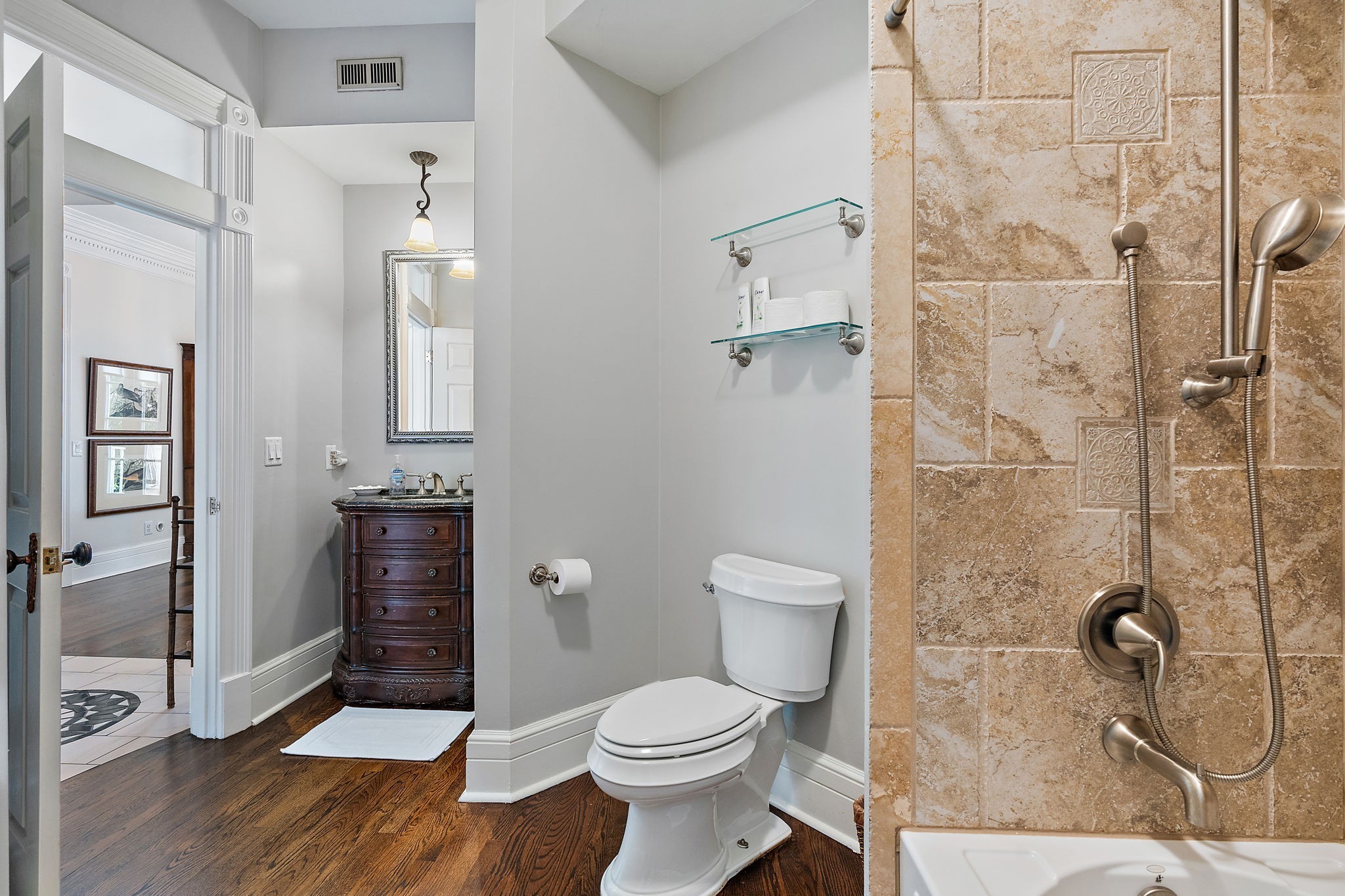 3626 W End Ave Unit: 201