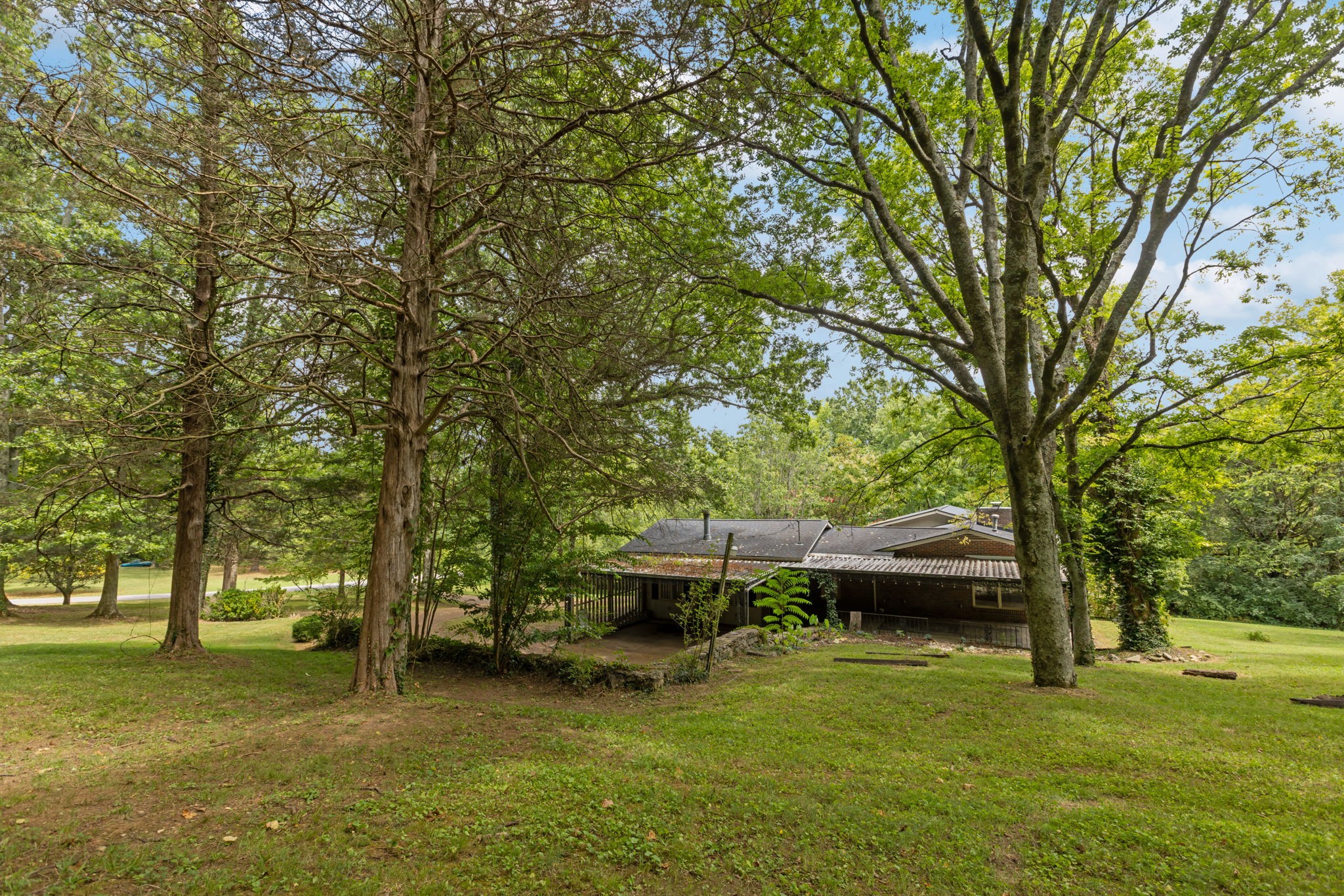 2193 Hillsboro Valley Rd