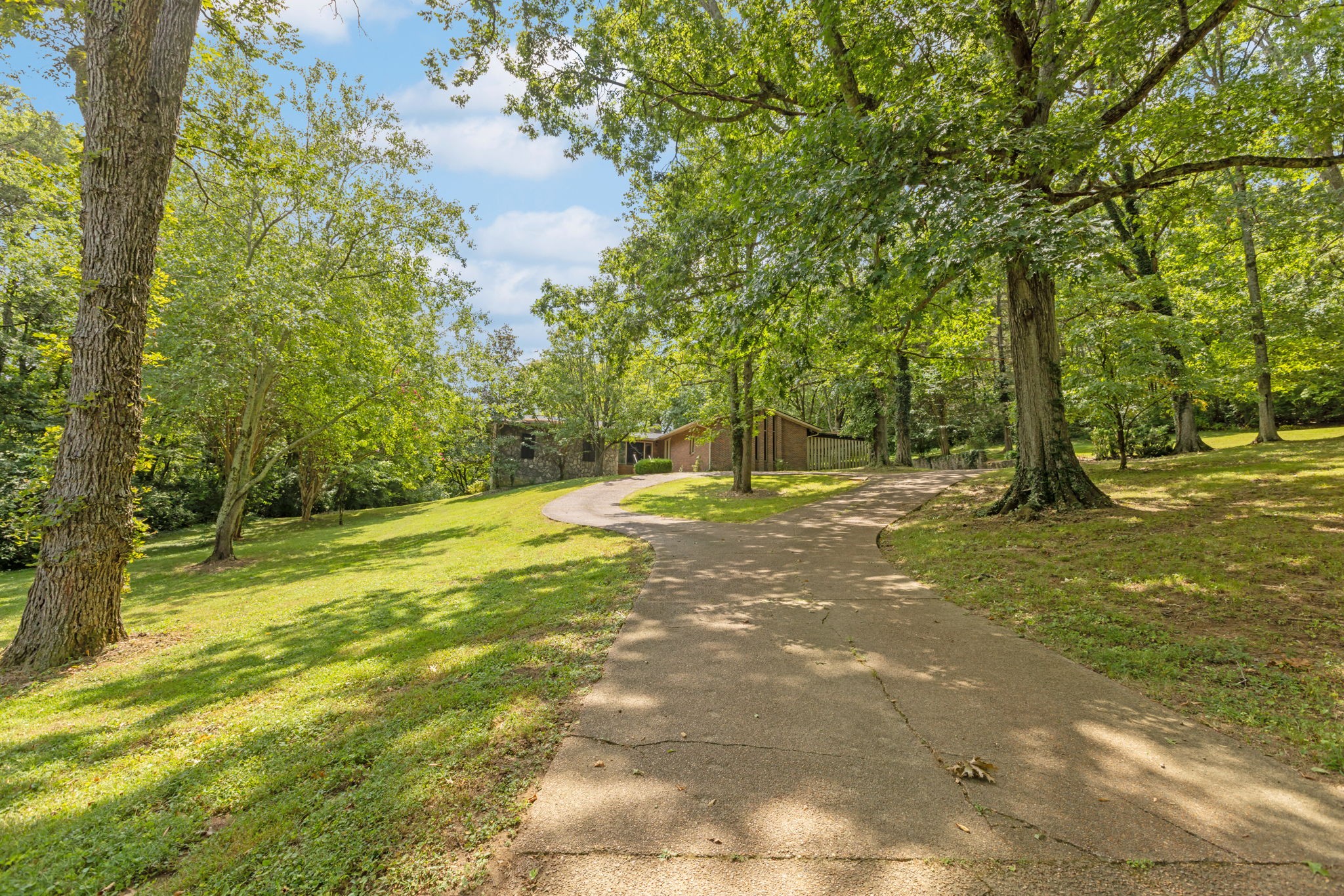 2193 Hillsboro Valley Rd