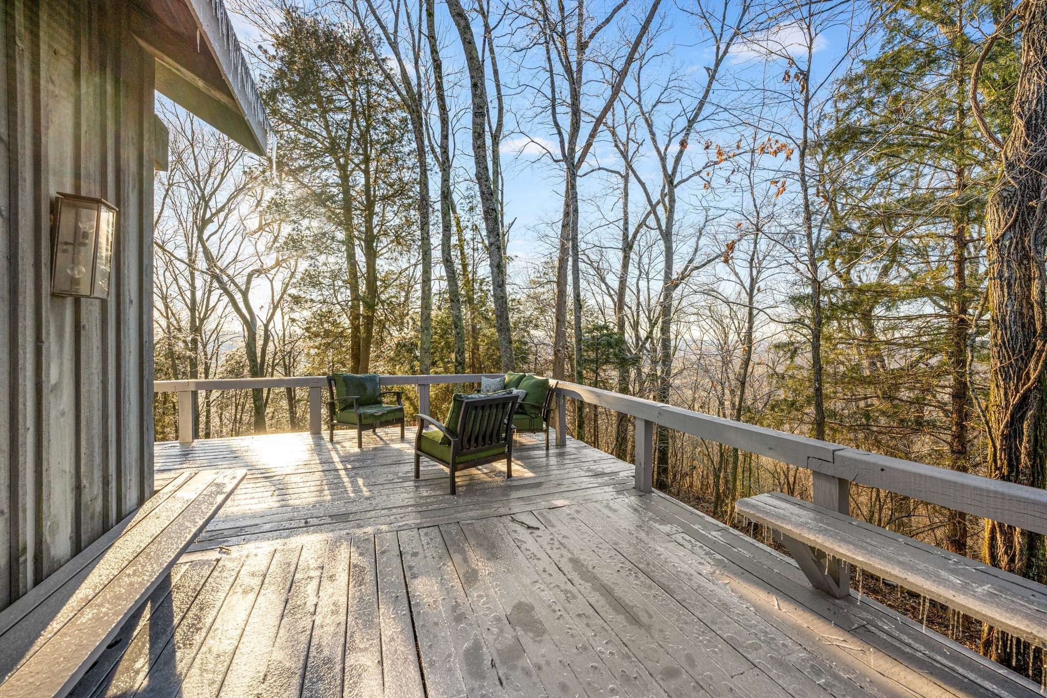 360 Vaughn Rd