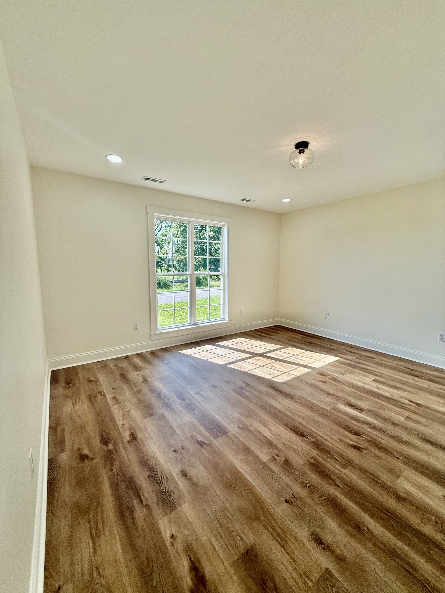 501 Lautzenheiser Pl