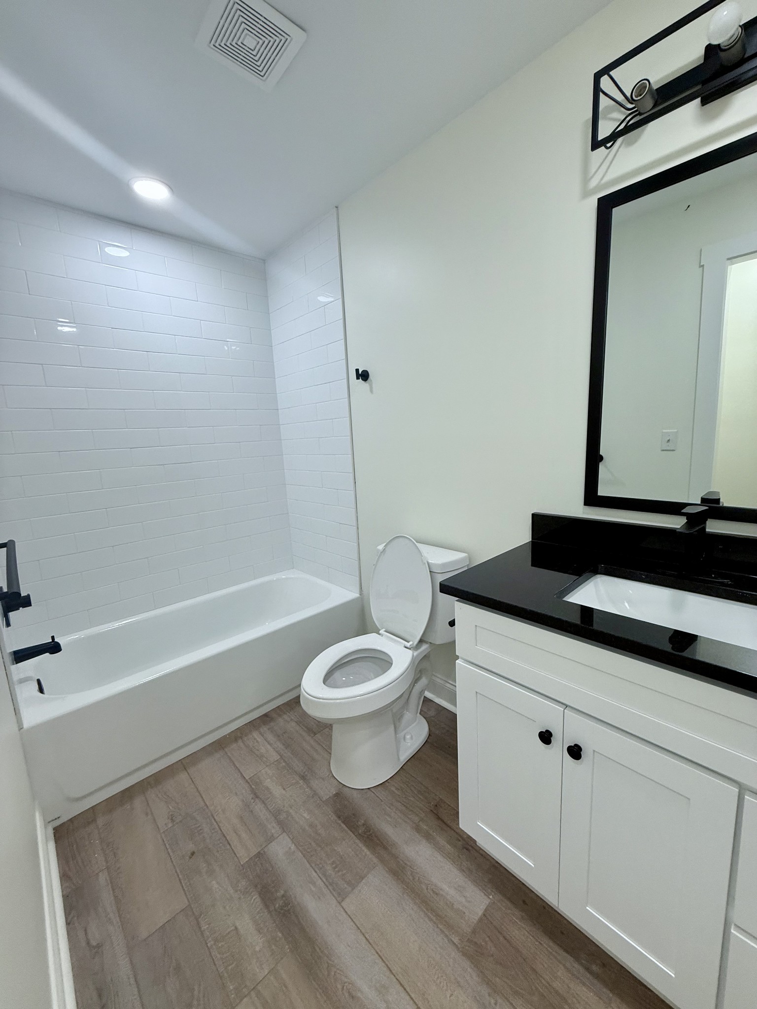 501 Lautzenheiser Pl