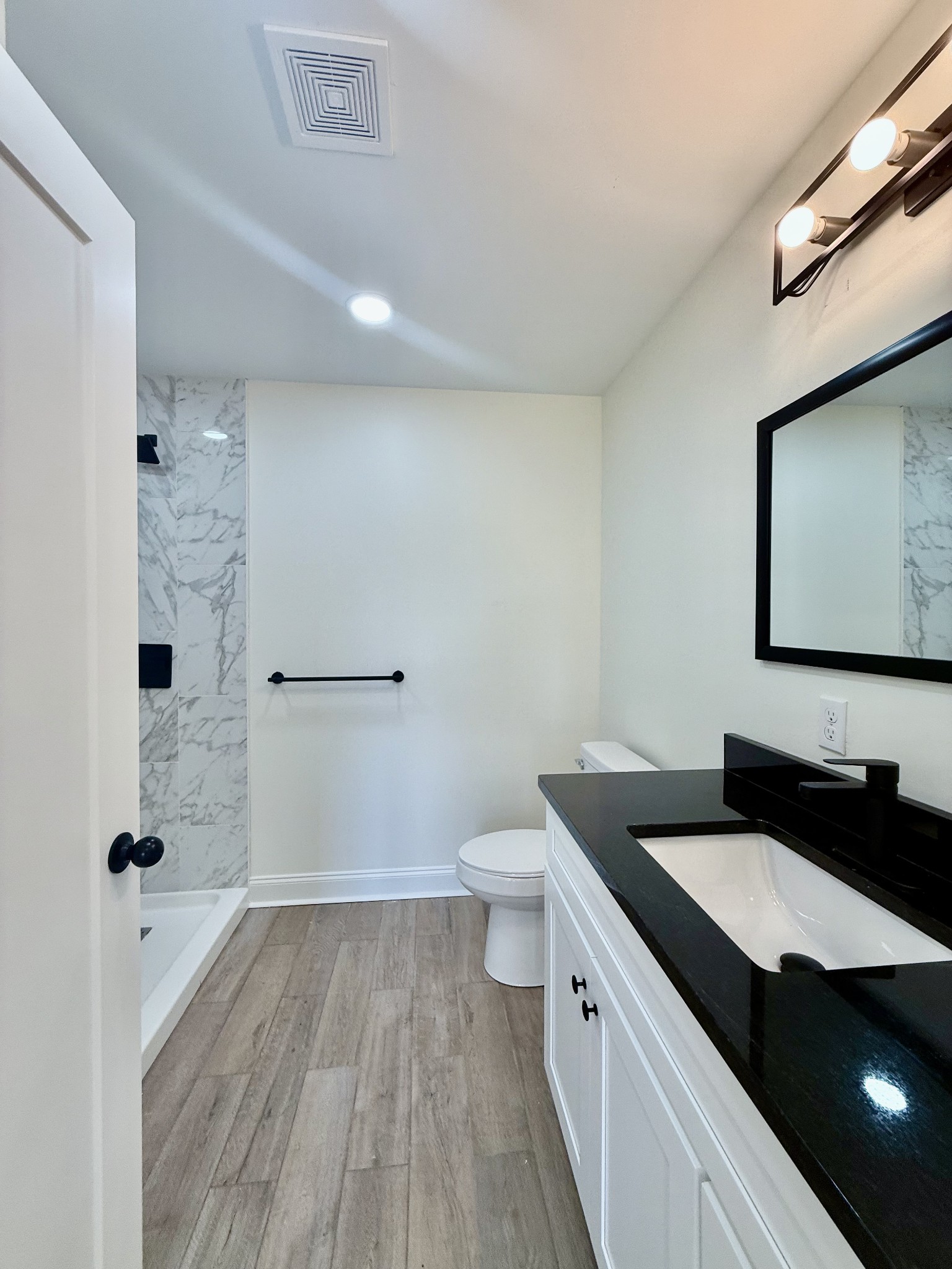 501 Lautzenheiser Pl