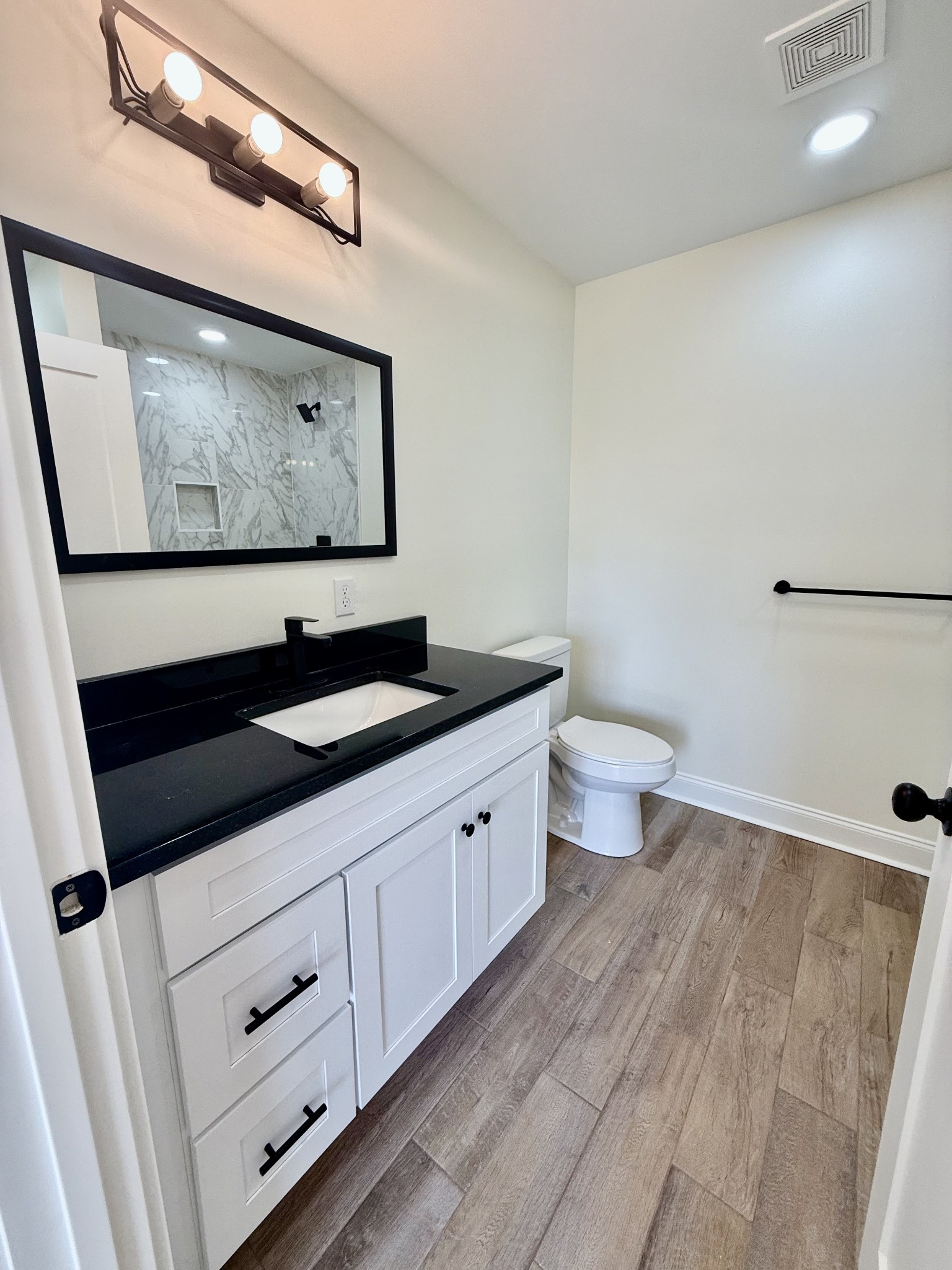 501 Lautzenheiser Pl