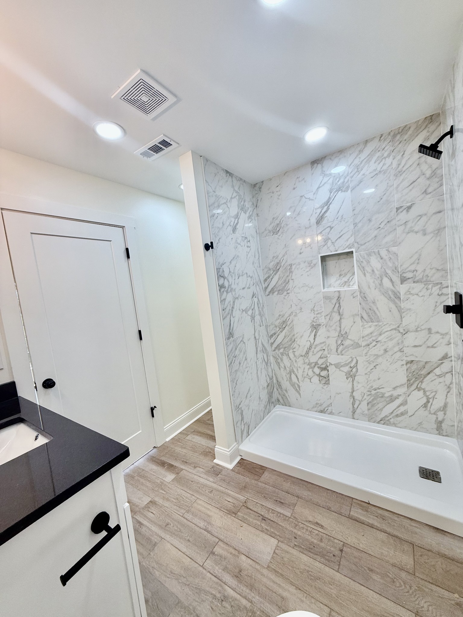 501 Lautzenheiser Pl