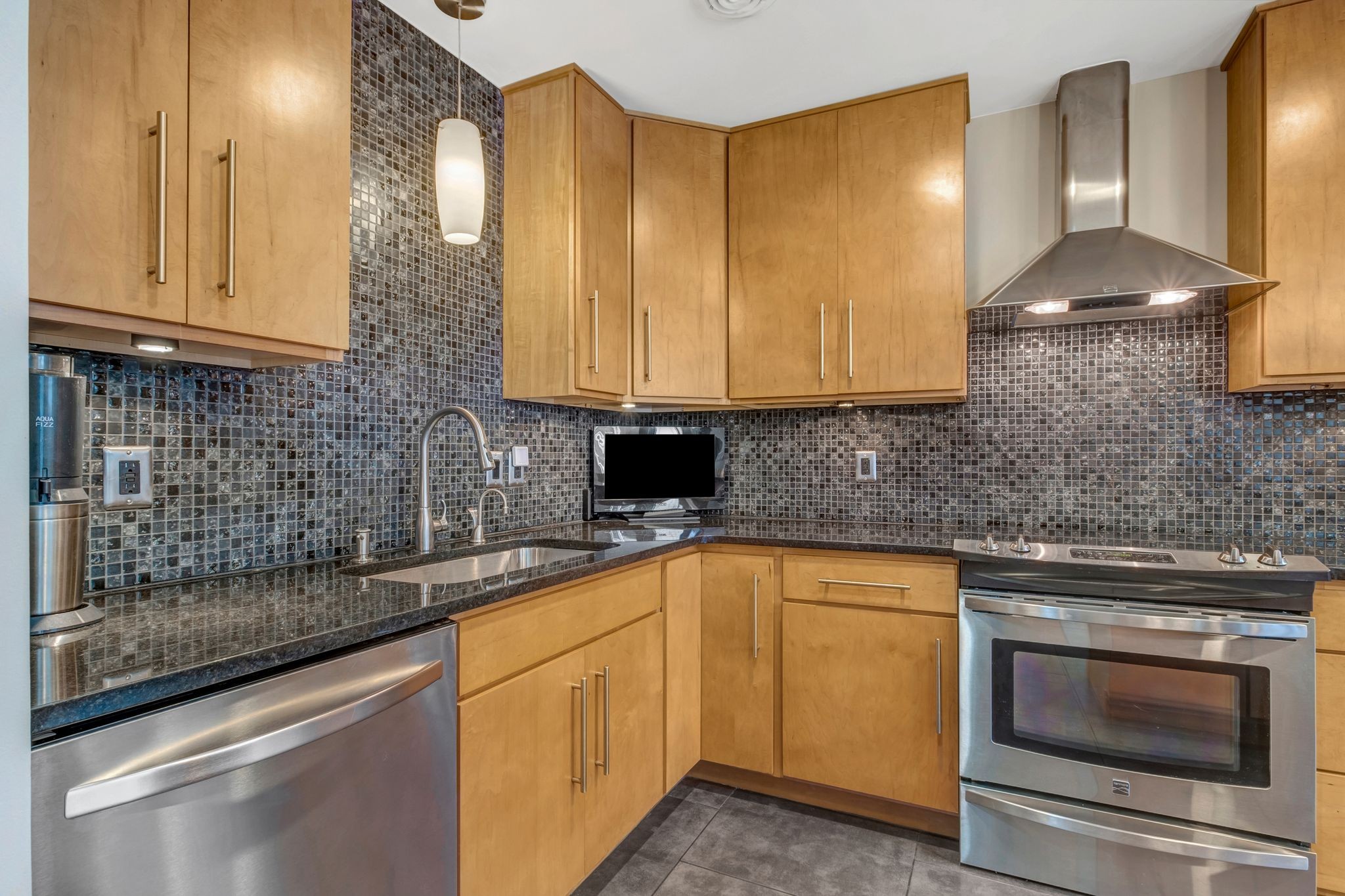 218 Plantation Ct