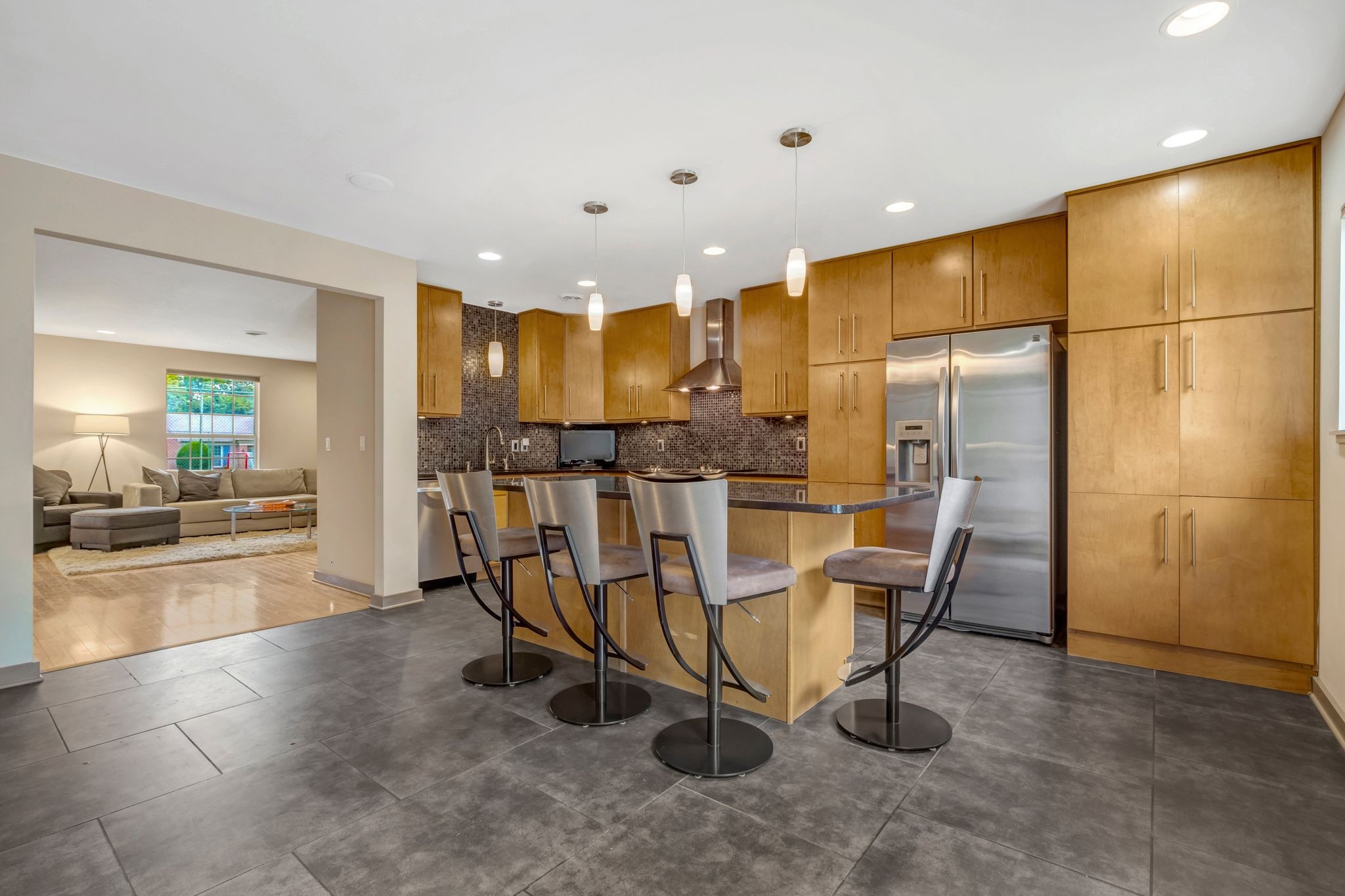 218 Plantation Ct