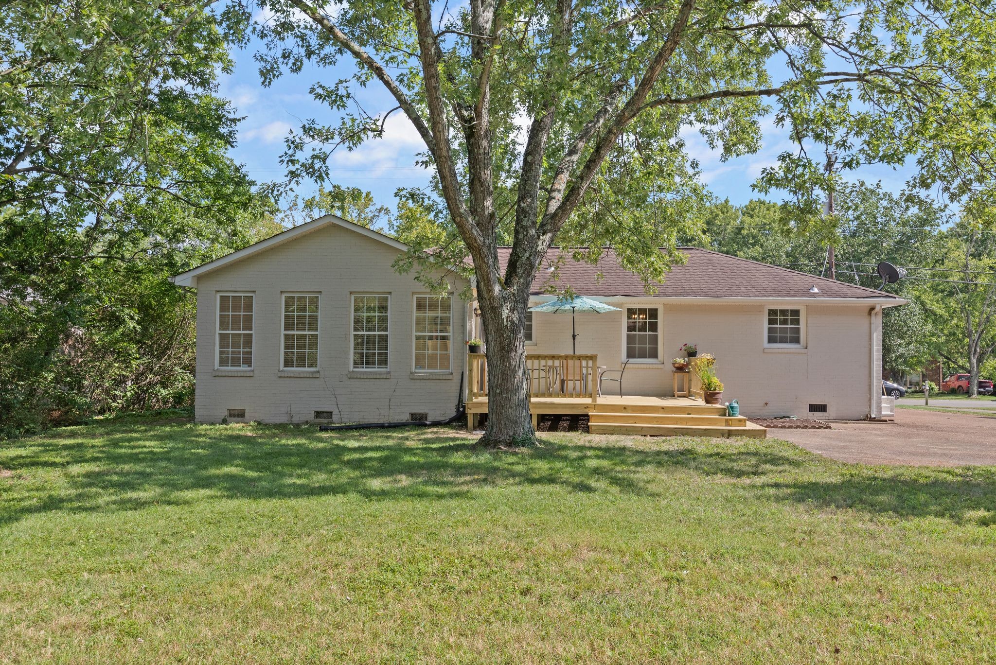 241 New Sawyer Brown Rd