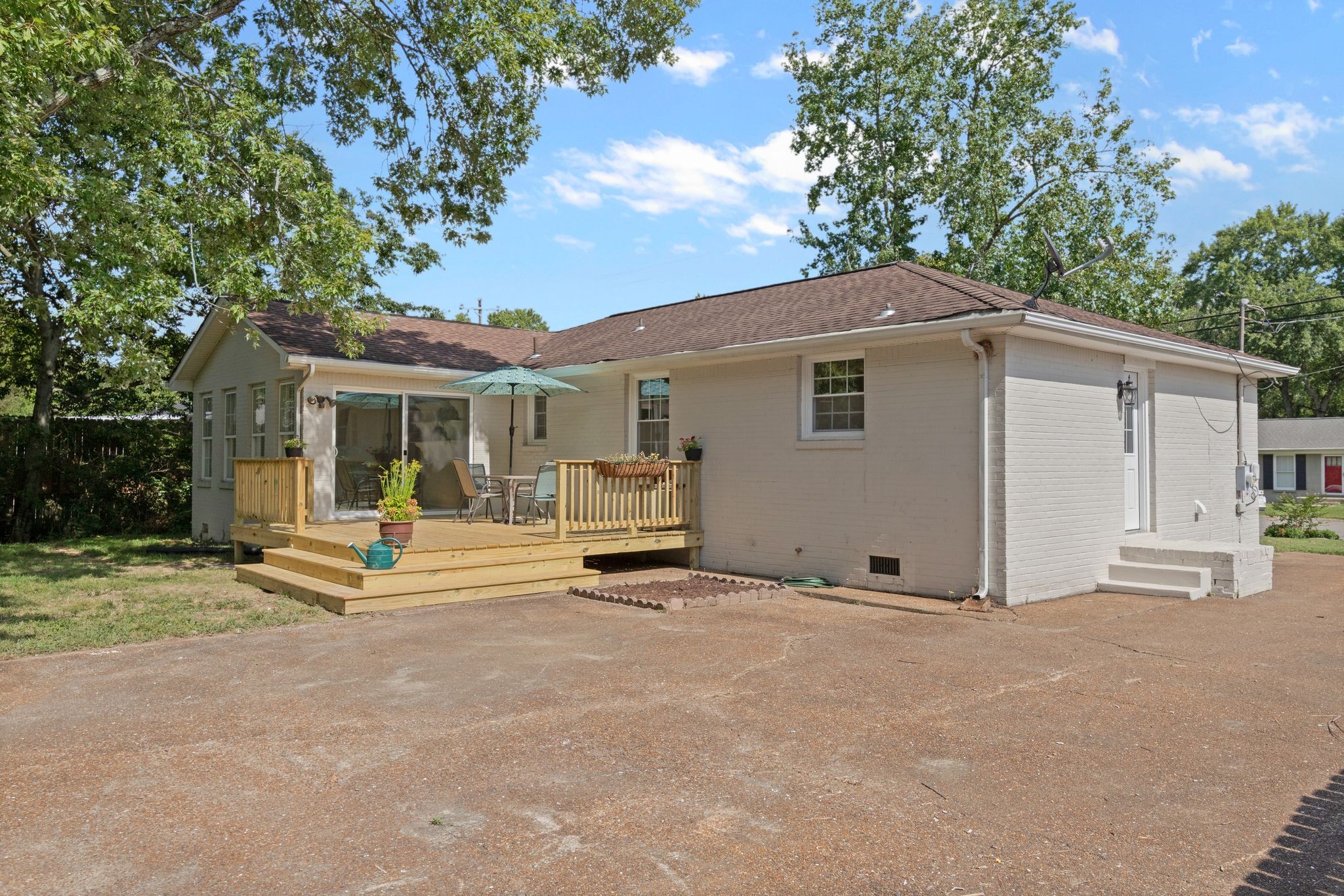 241 New Sawyer Brown Rd