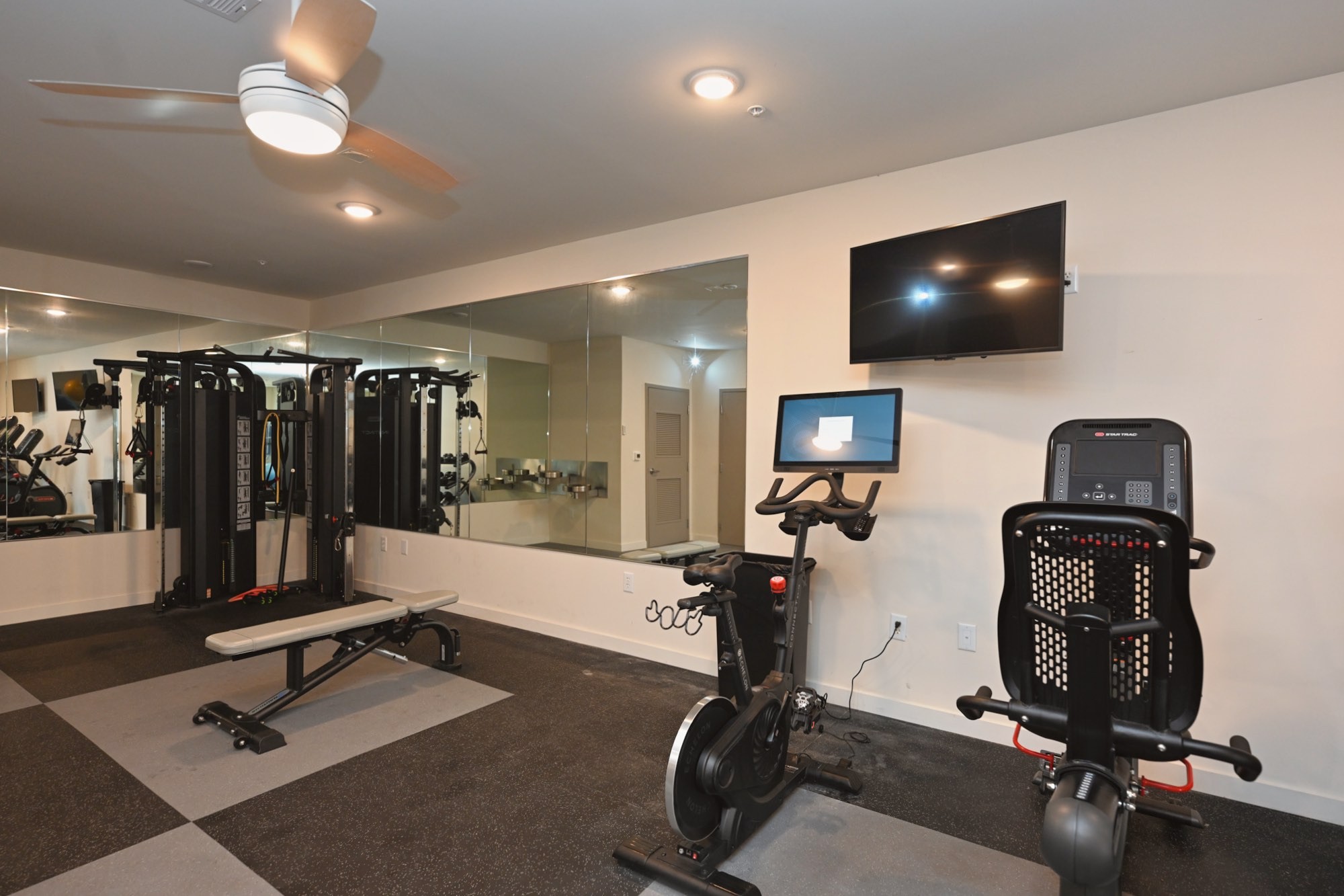 2900 Edwin Way Unit: 202