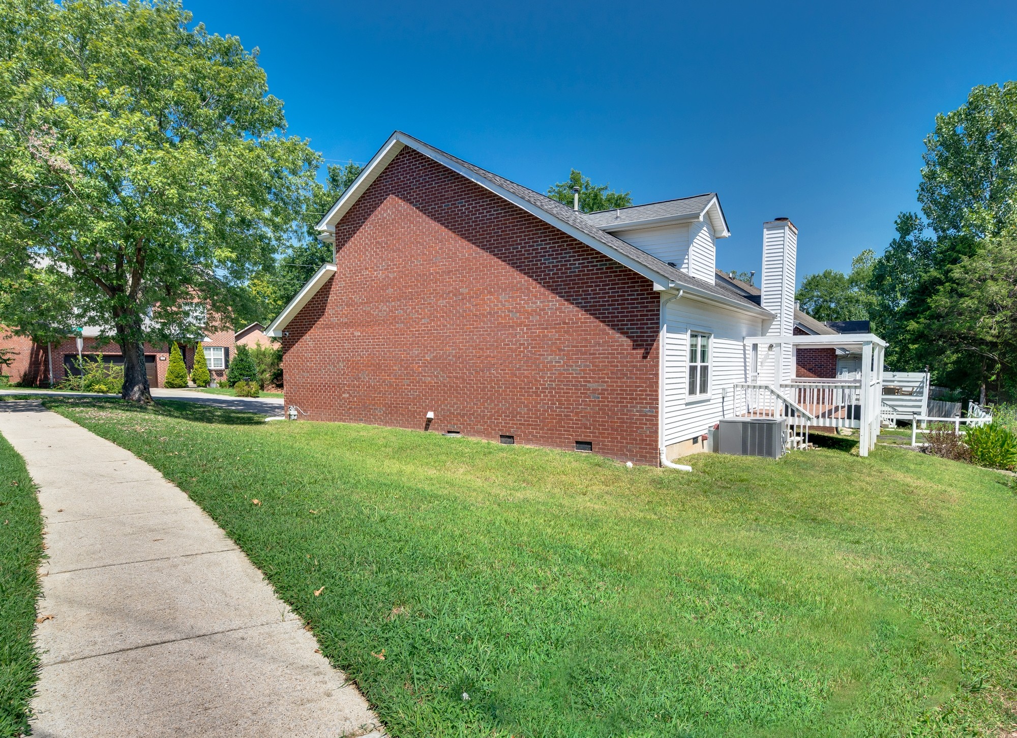 100 Ryan Ct