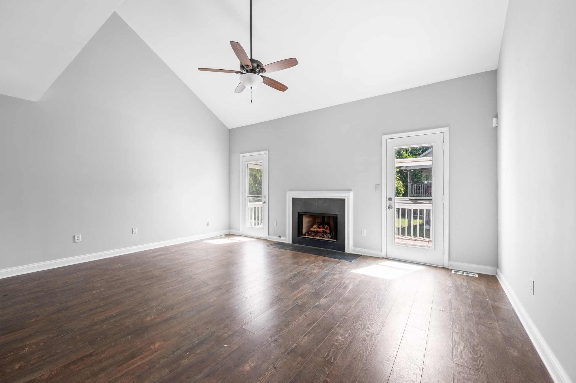 100 Ryan Ct