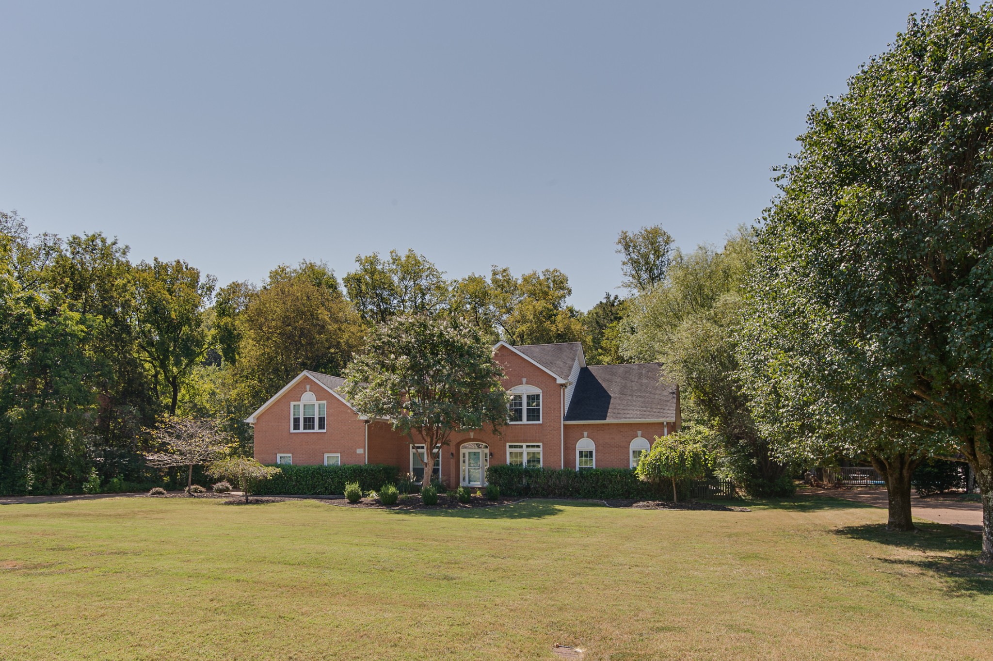 1097 Cedarview Ln