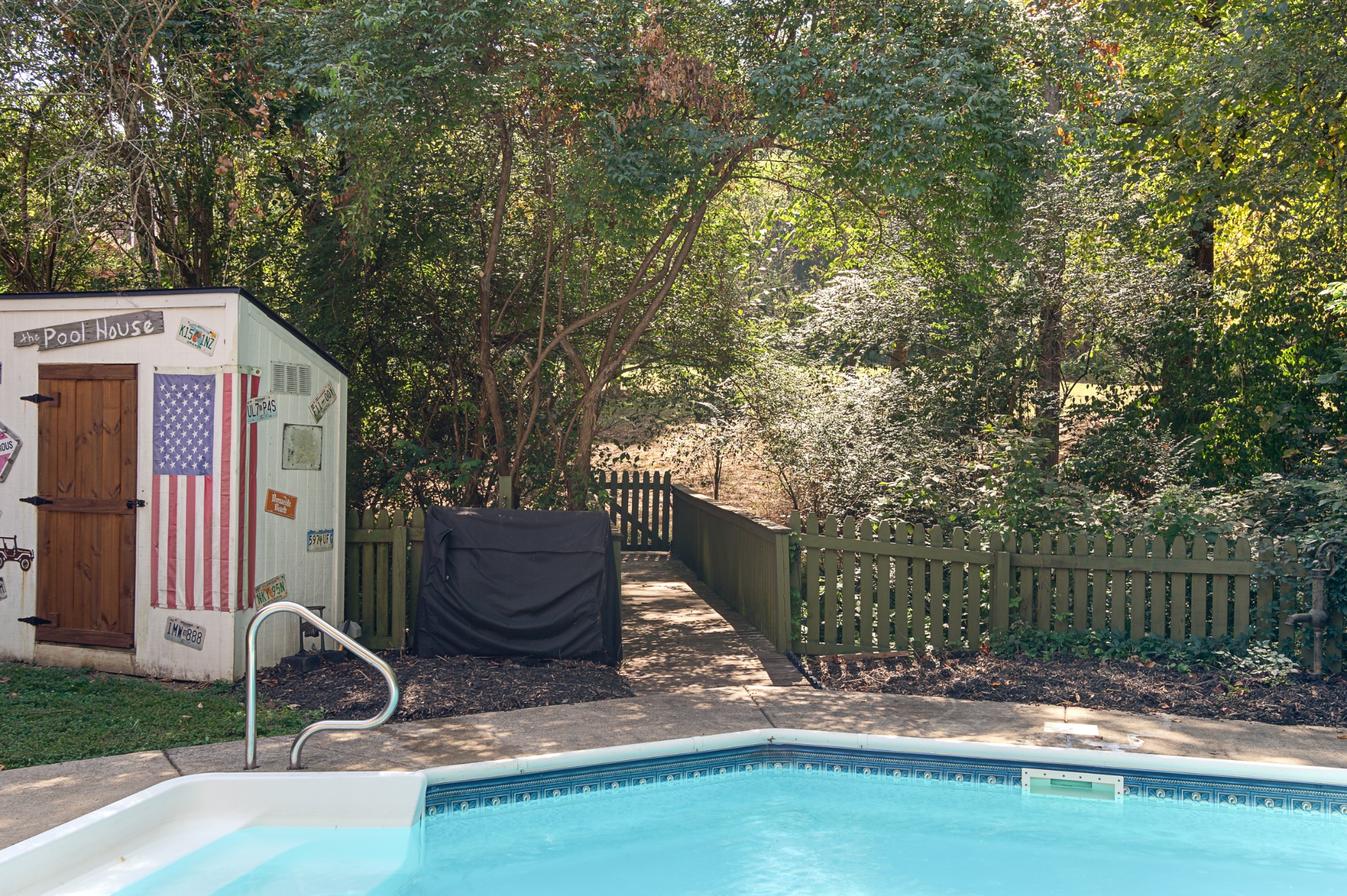 1097 Cedarview Ln