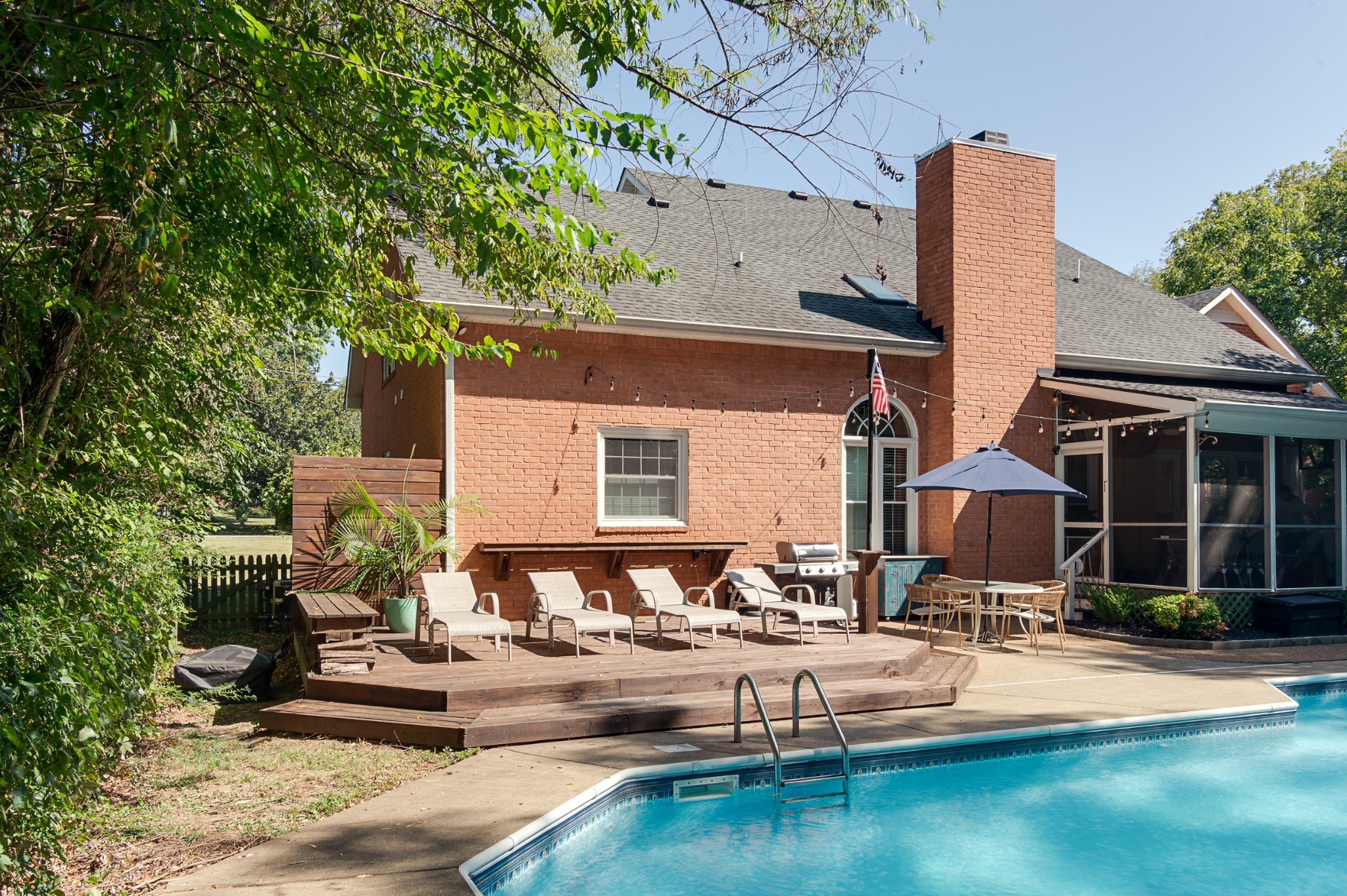 1097 Cedarview Ln