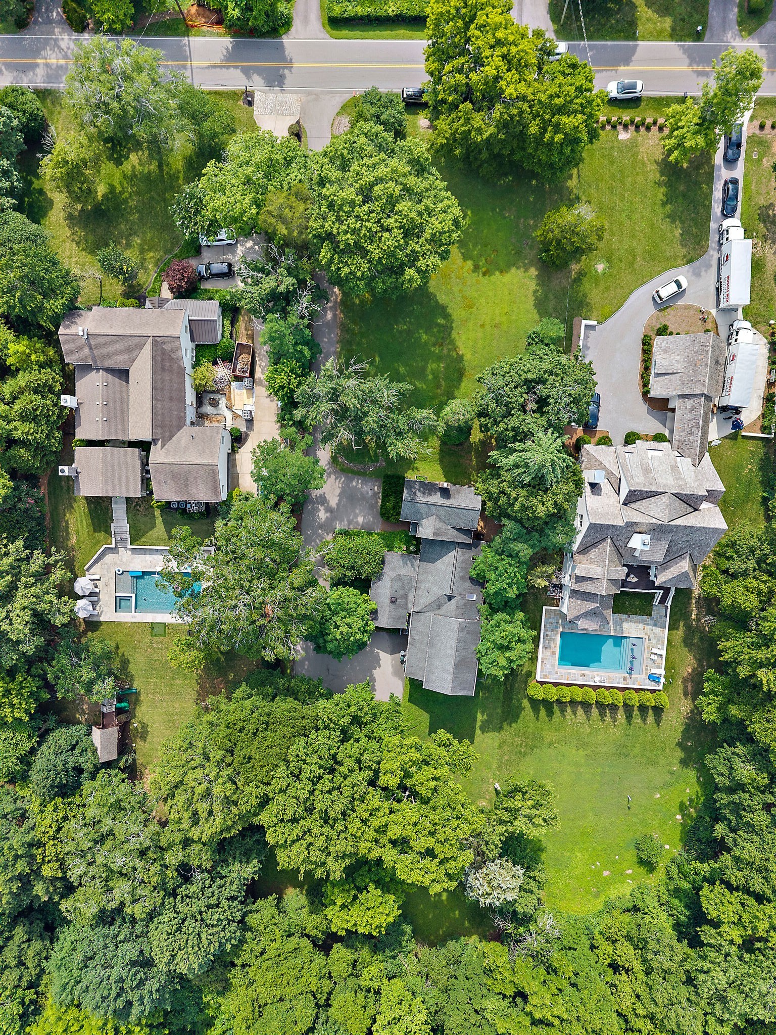 416 Lynnwood Blvd