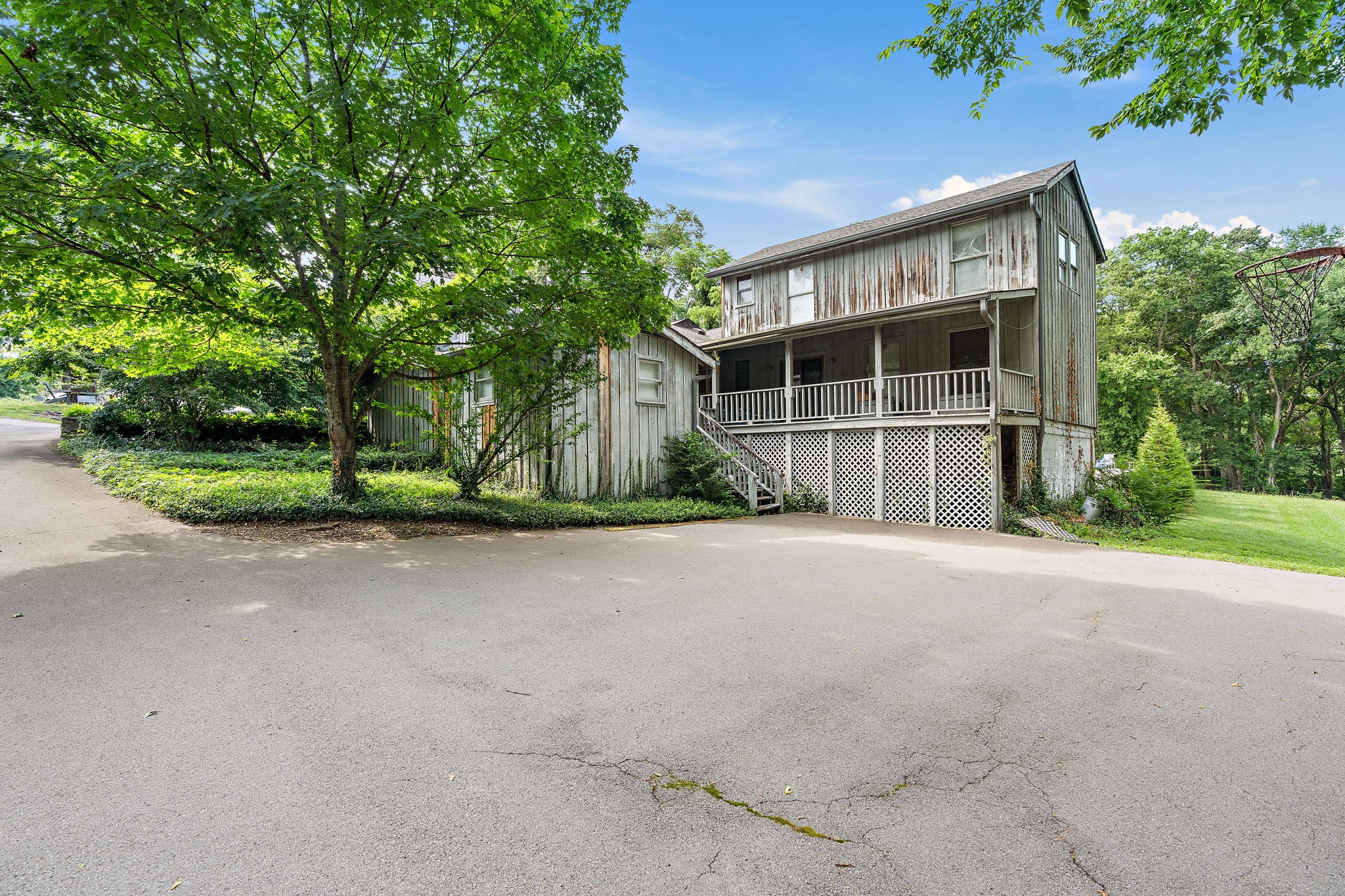 416 Lynnwood Blvd