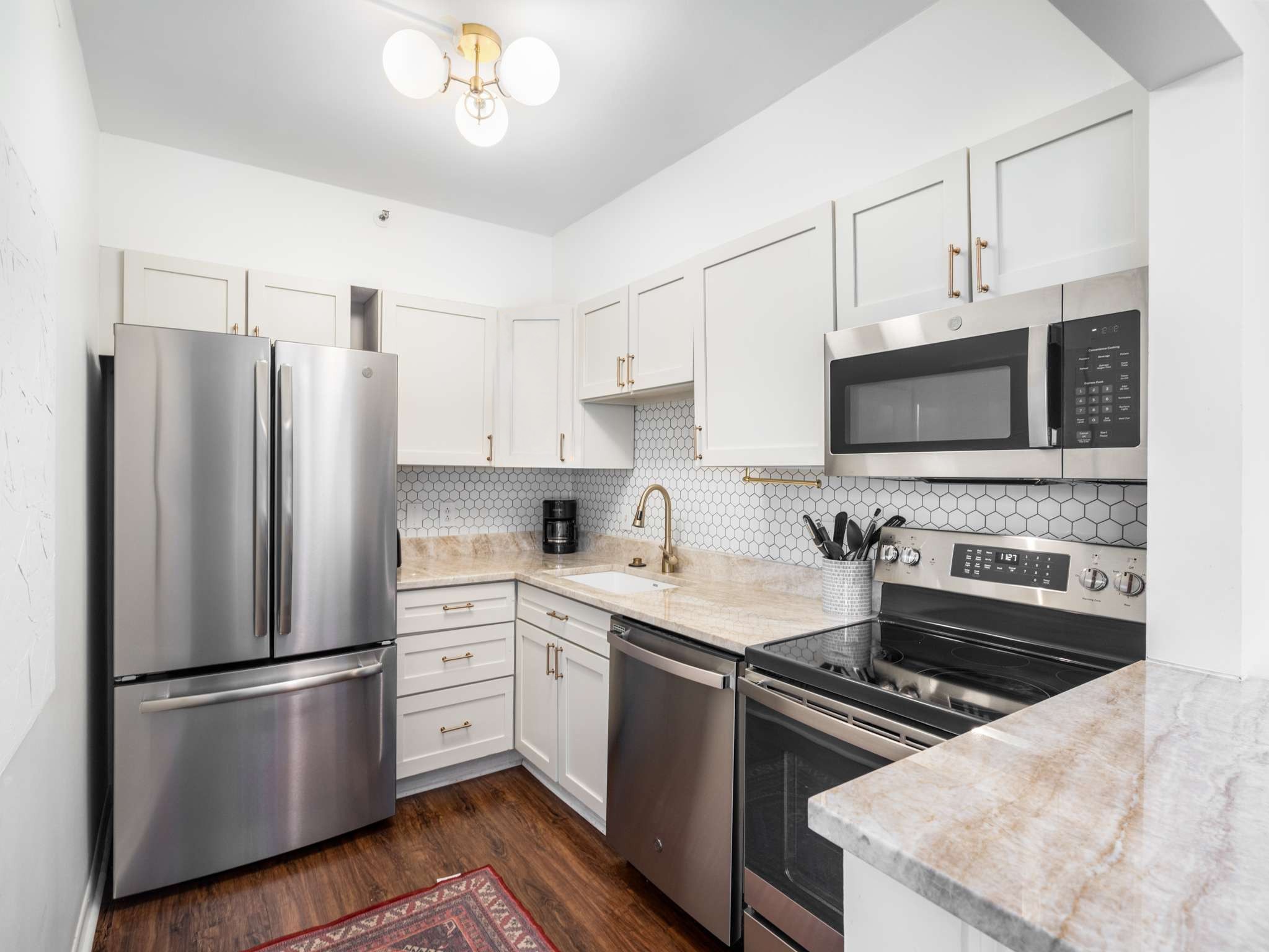 900 19th Ave, S Unit: 605
