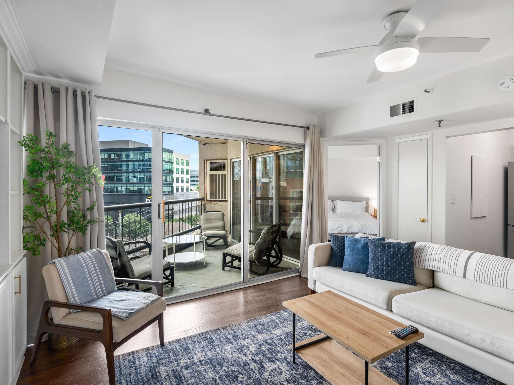 900 19th Ave, S Unit: 605