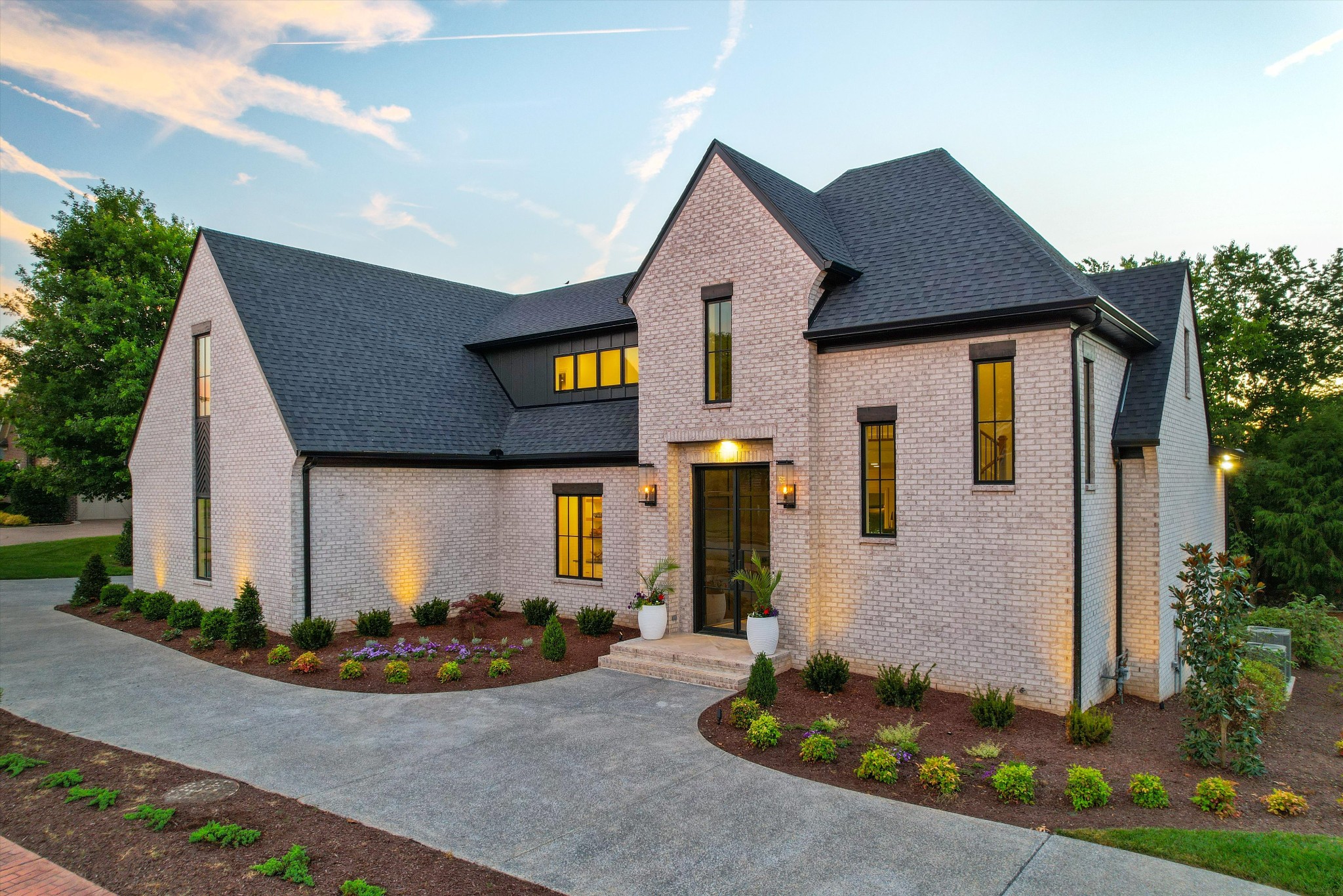 843 Plantation Blvd